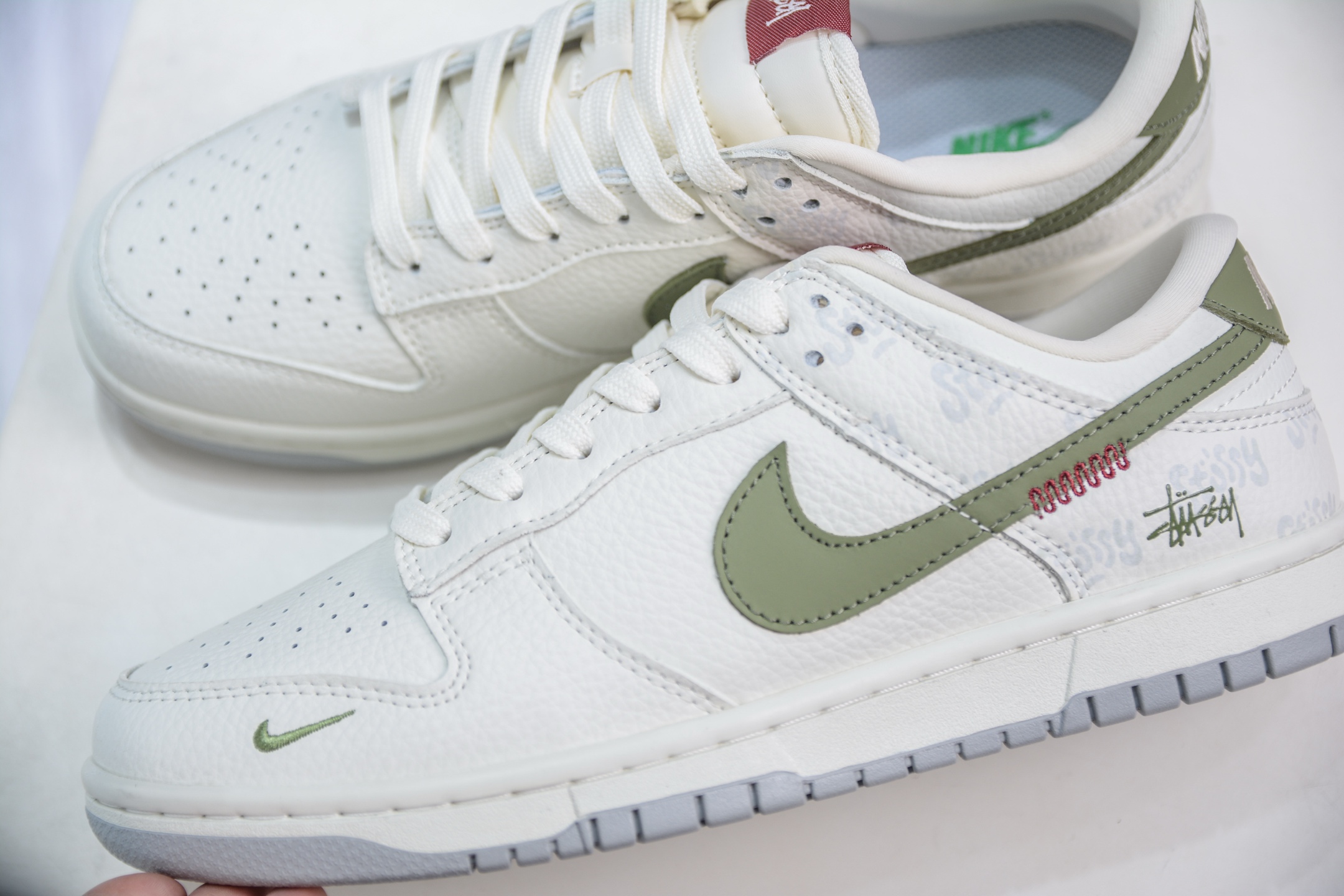 260 Nike SB Dunk Low x Stussy 斯图西联名-白绿 XY2026-156