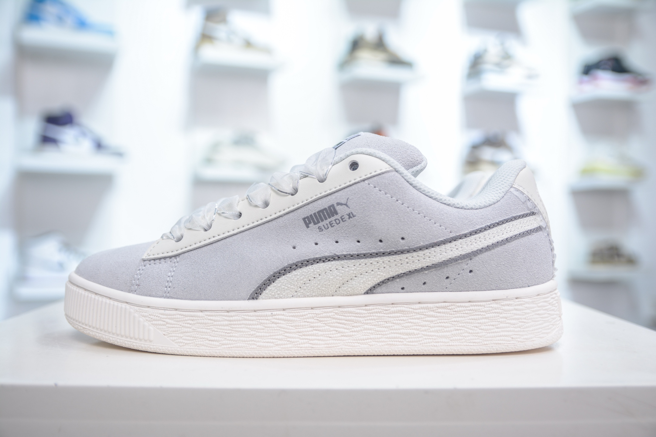  
PUMA Suede Low XLBlack Sliver 彪马经典明星系列低帮面包风复古百搭休闲运