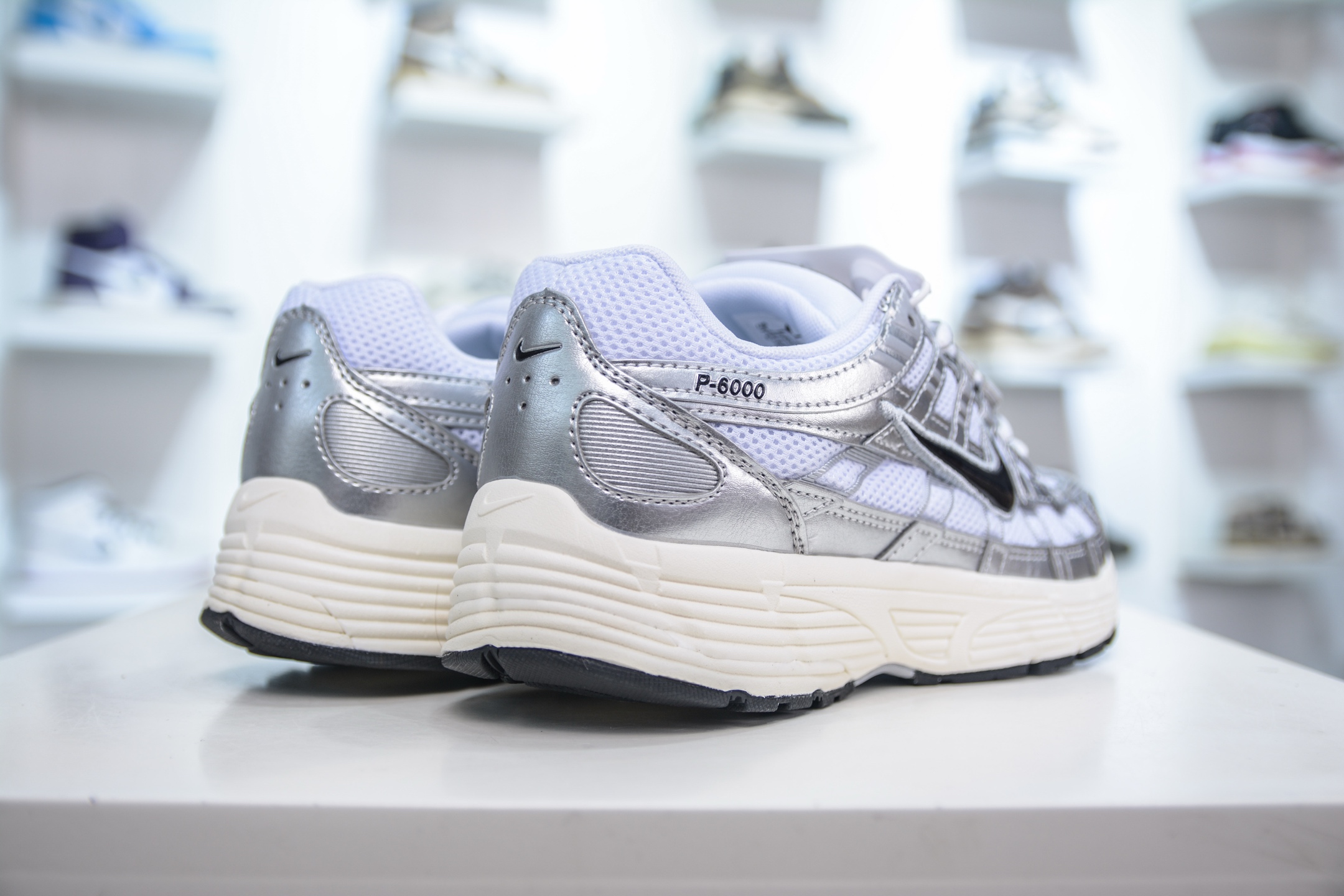 200 Nike Initiator Running 耐克INS 超火复古老爹跑鞋 CD6404-105