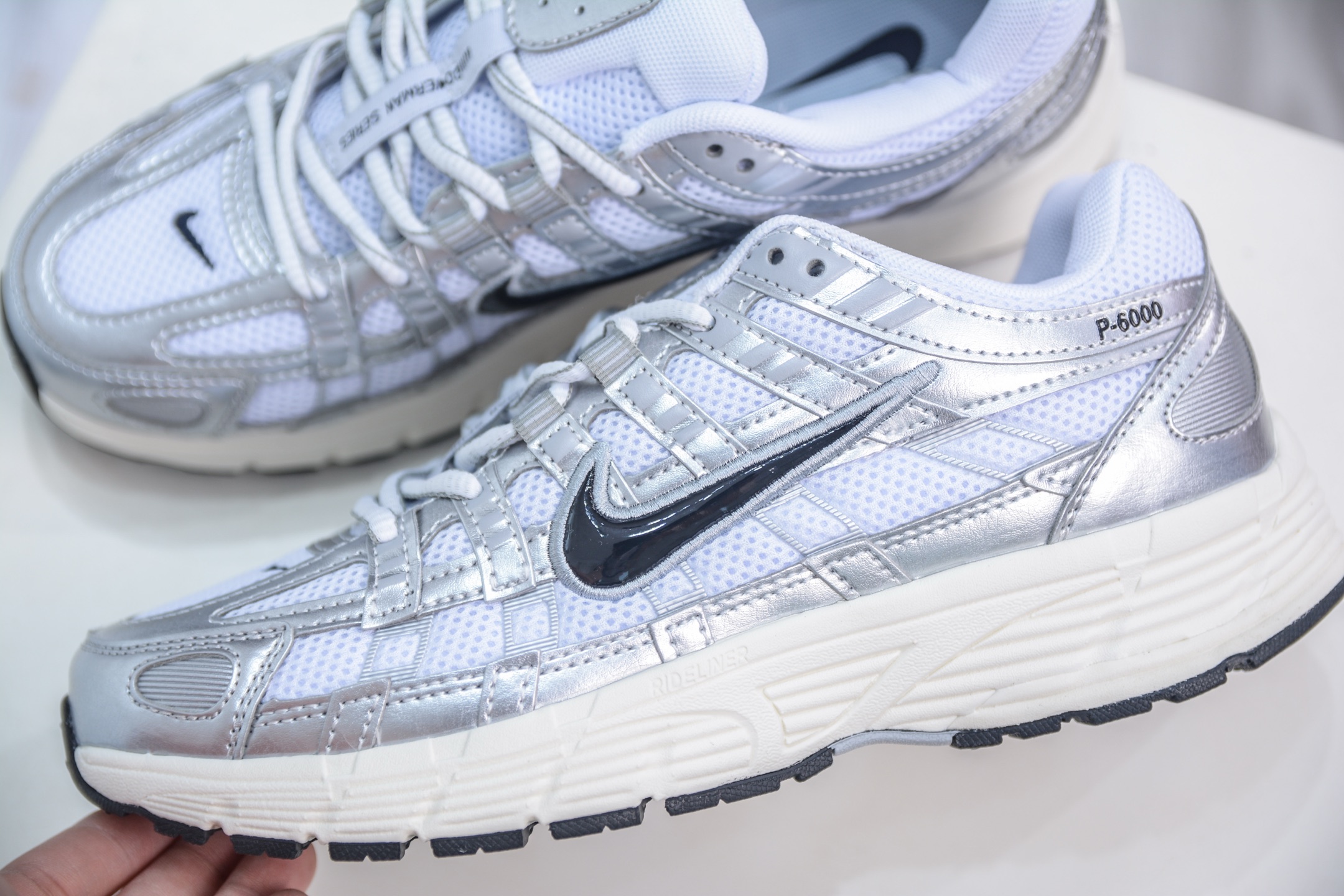200 Nike Initiator Running 耐克INS 超火复古老爹跑鞋 CD6404-105