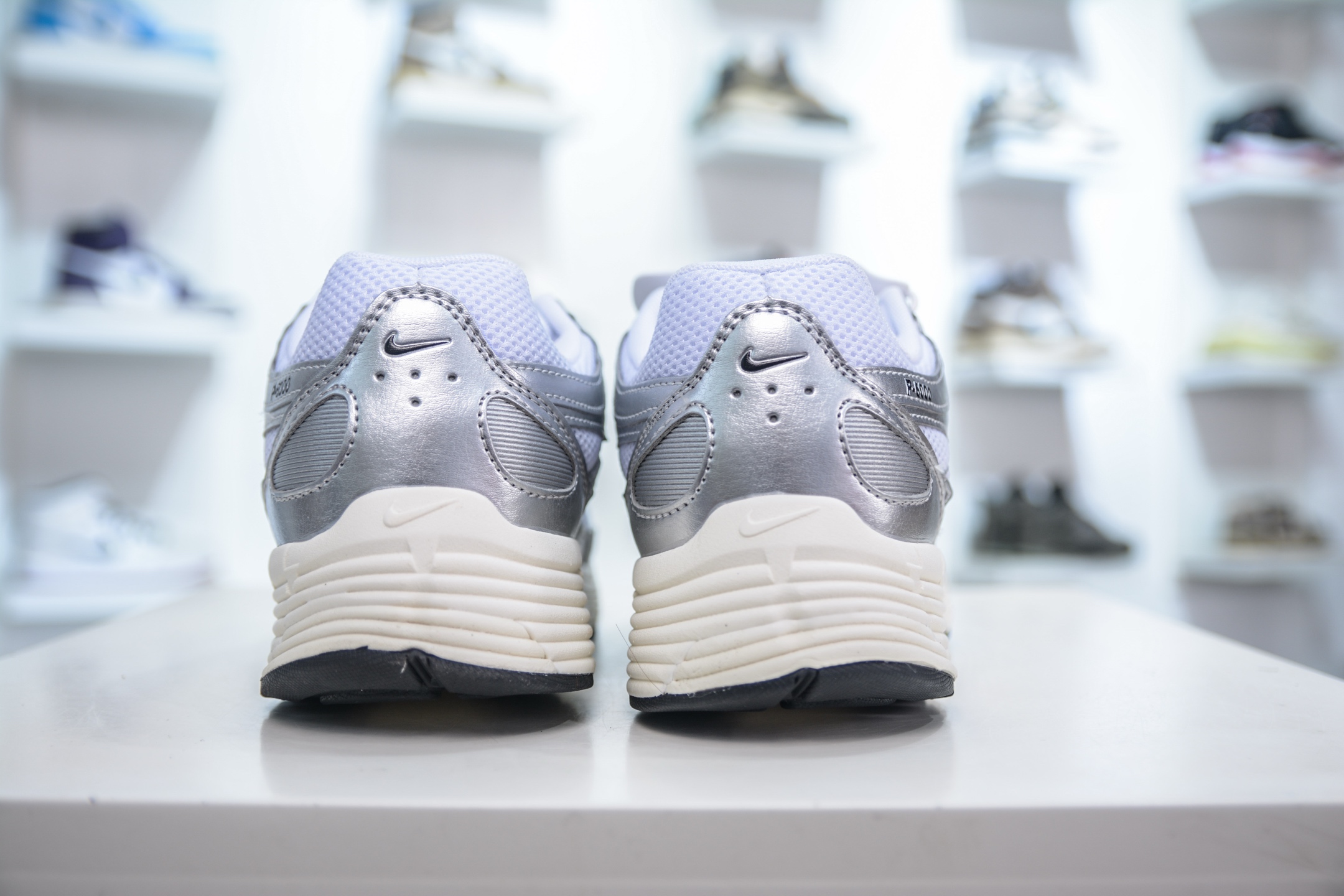 200 Nike Initiator Running 耐克INS 超火复古老爹跑鞋 CD6404-105