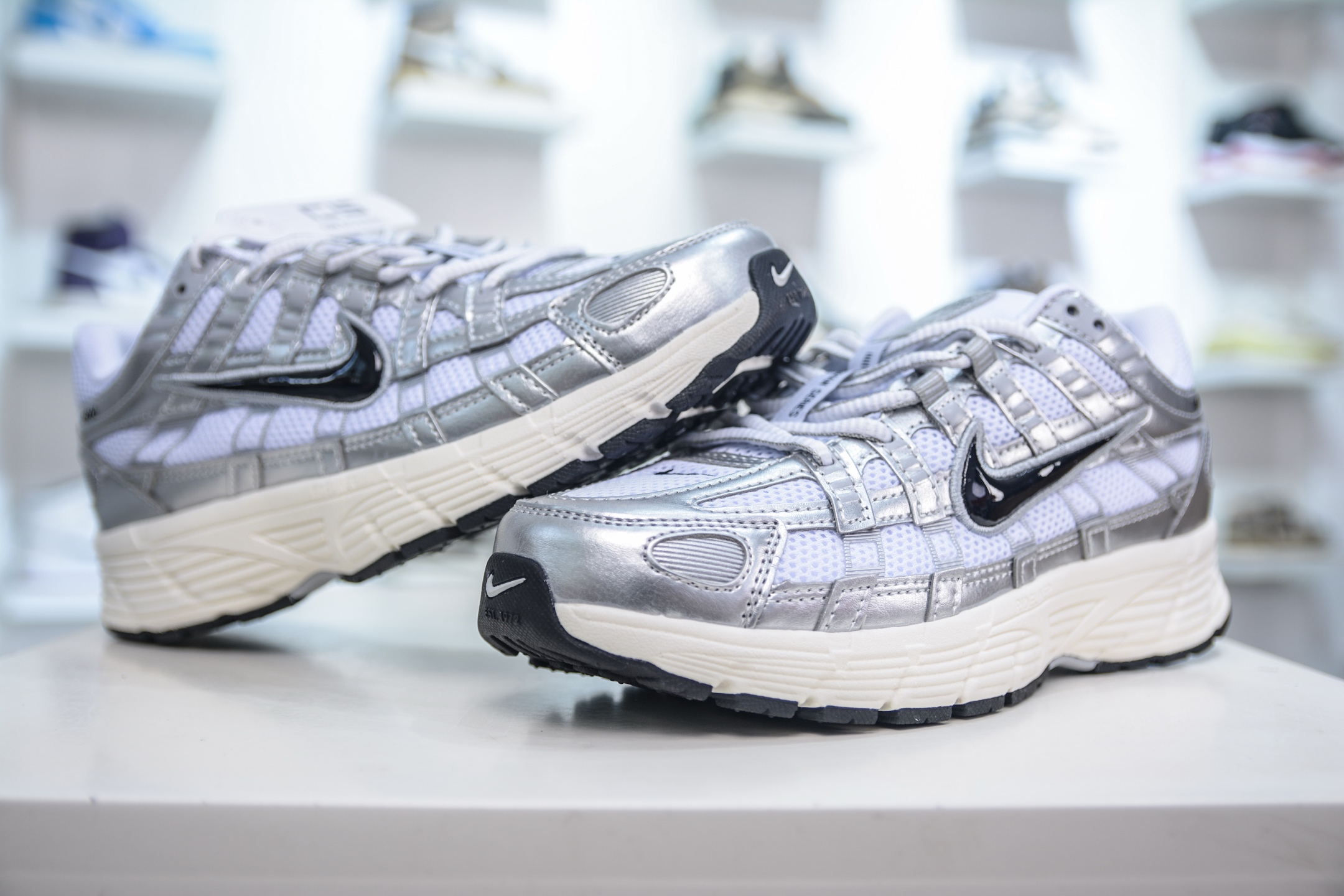200 Nike Initiator Running 耐克INS 超火复古老爹跑鞋 CD6404-105