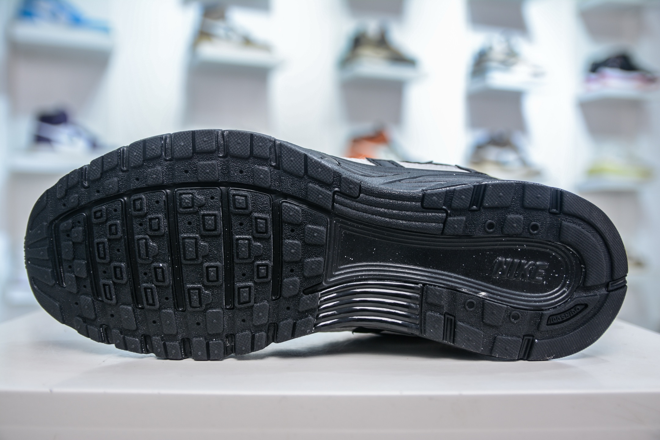 200 Nike Initiator Running 耐克INS 超火复古老爹跑鞋 HJ3488-002