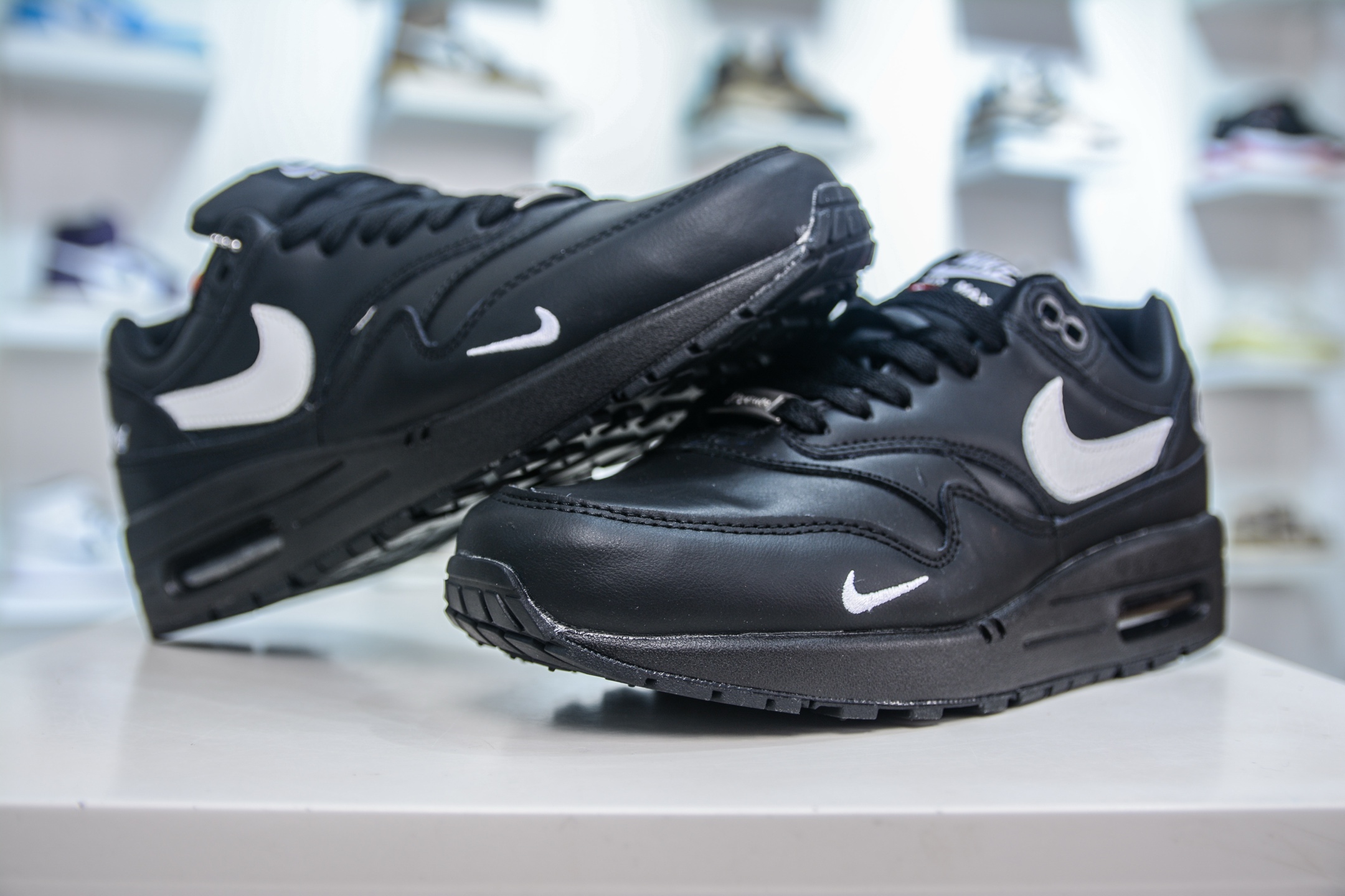 200 NK Air Max 1 初代复古气垫慢跑鞋 HF8813-001