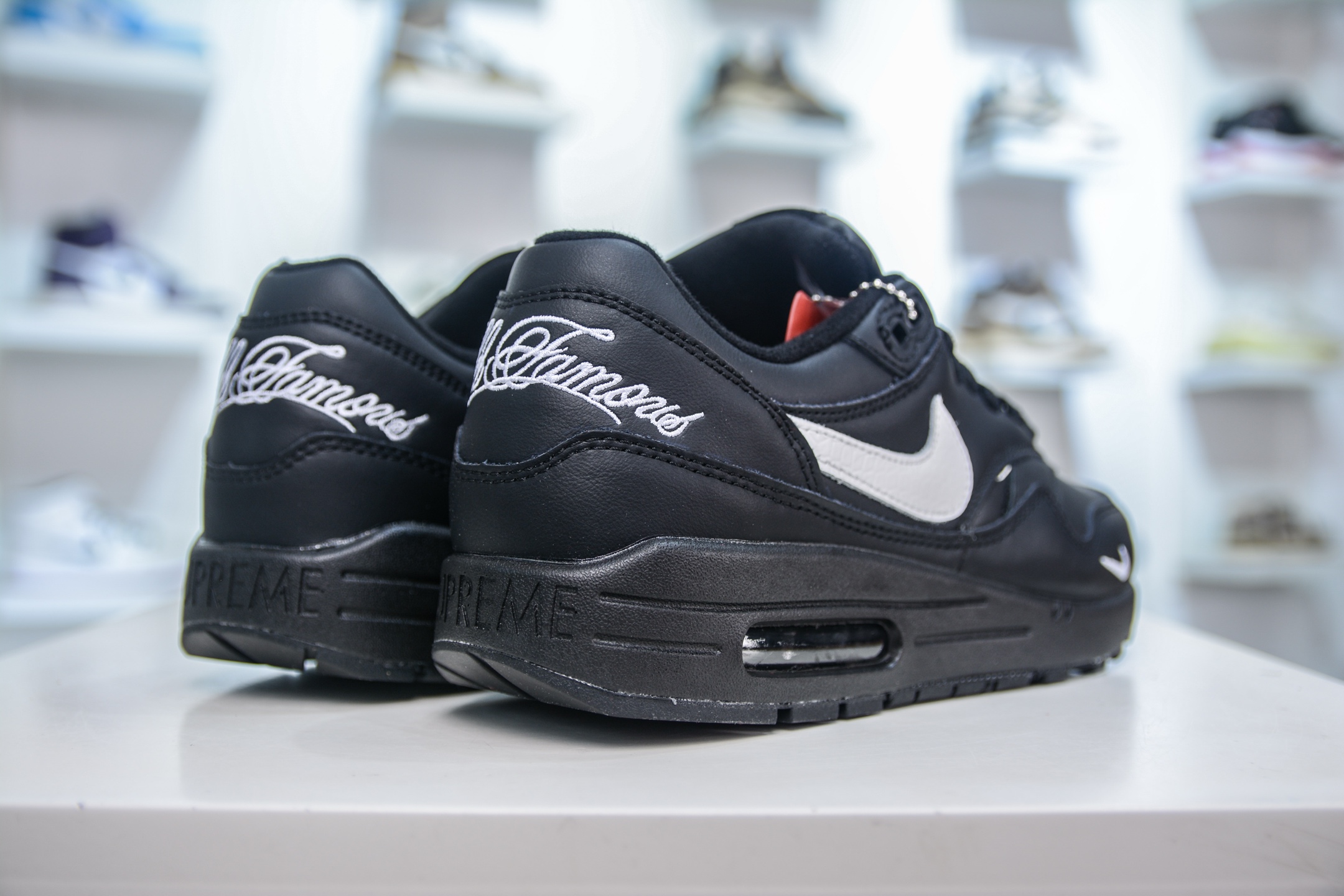 200 NK Air Max 1 初代复古气垫慢跑鞋 HF8813-001