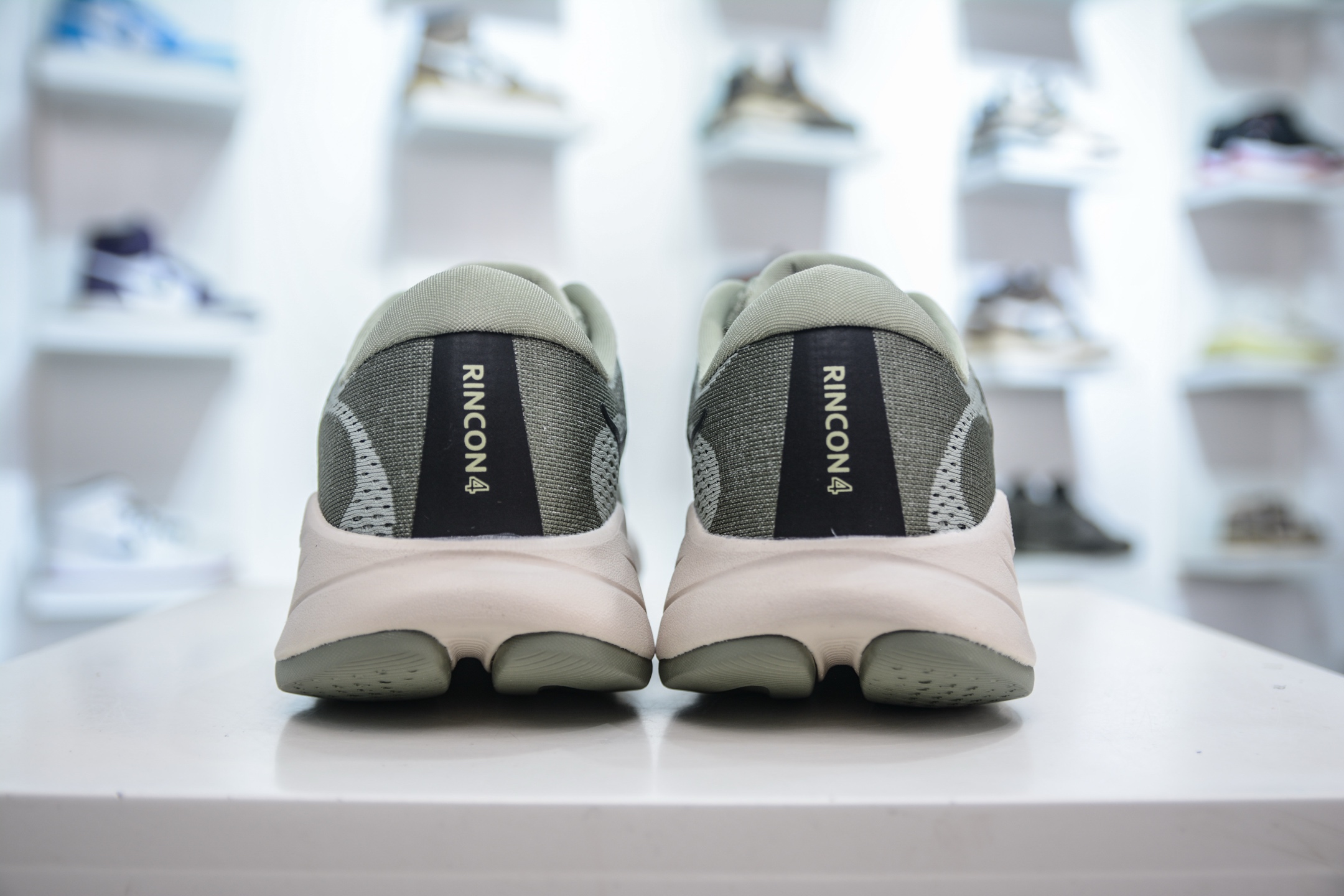 220 Hoka One One Rincon 4 林康4代公路休闲跑步鞋 1155130-FLY