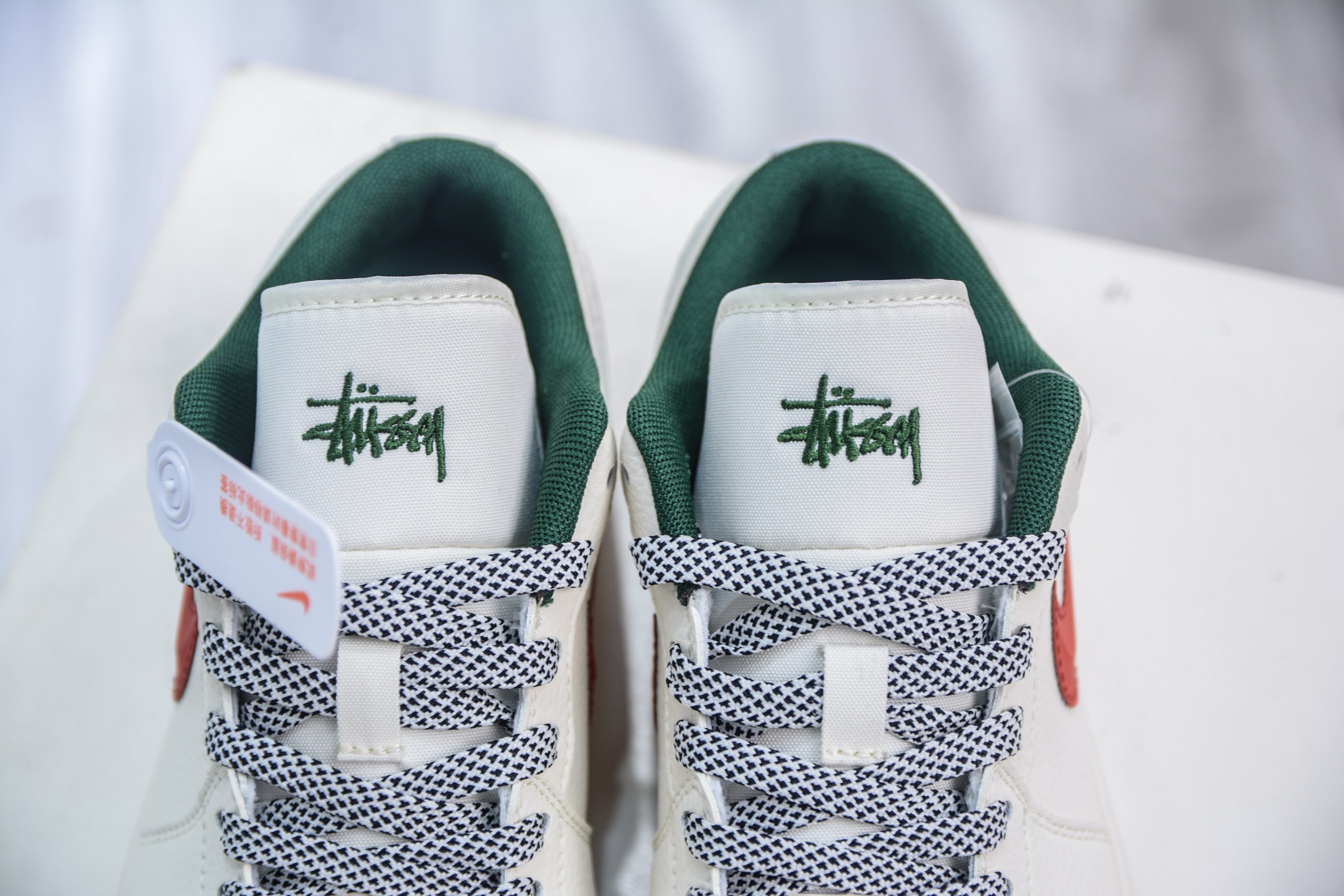 Air Jordan 1 Retro Low x Stussy 斯图西联名-米红立体勾 XS6086-560
