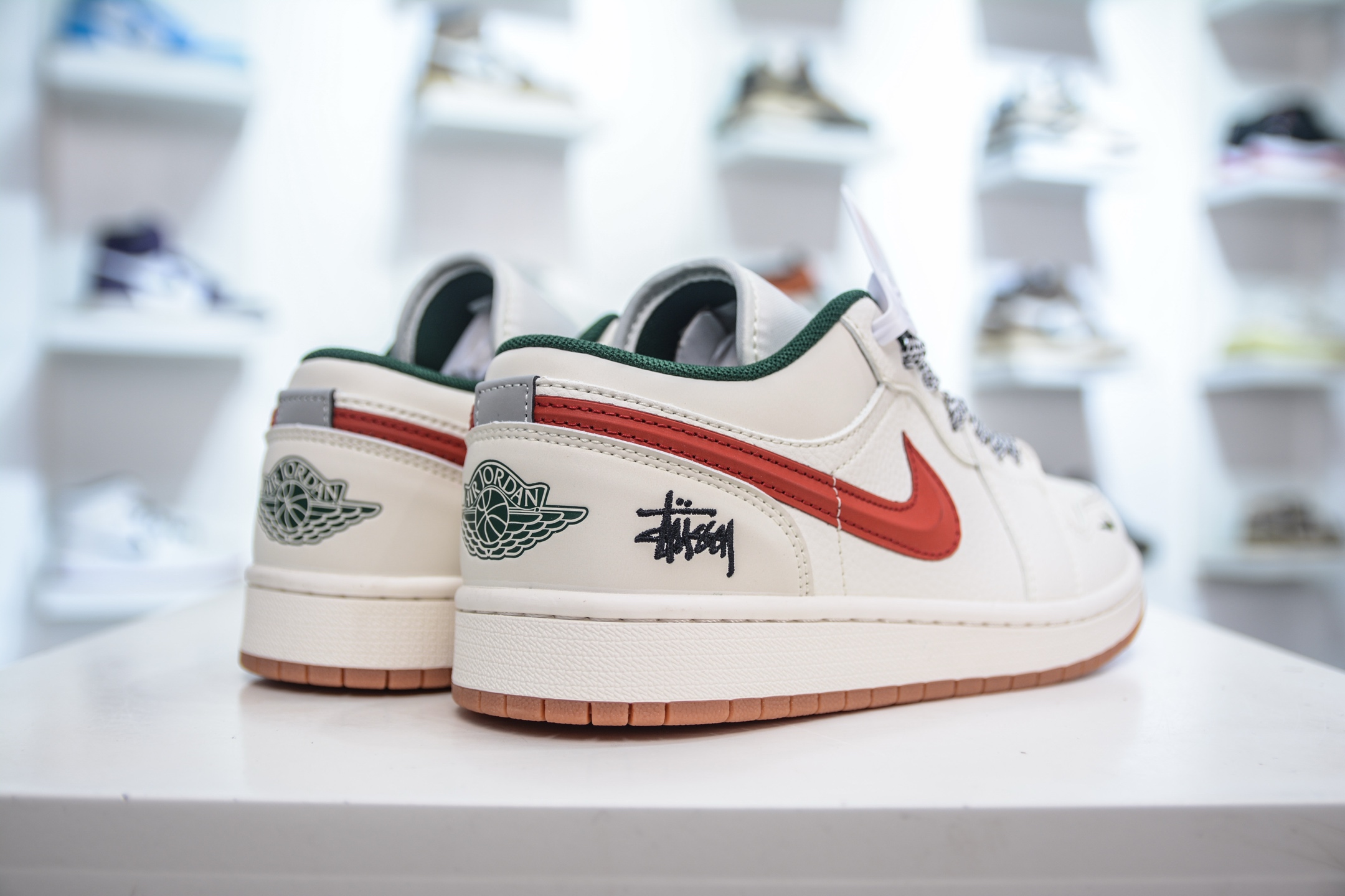 Air Jordan 1 Retro Low x Stussy 斯图西联名-米红立体勾 XS6086-560