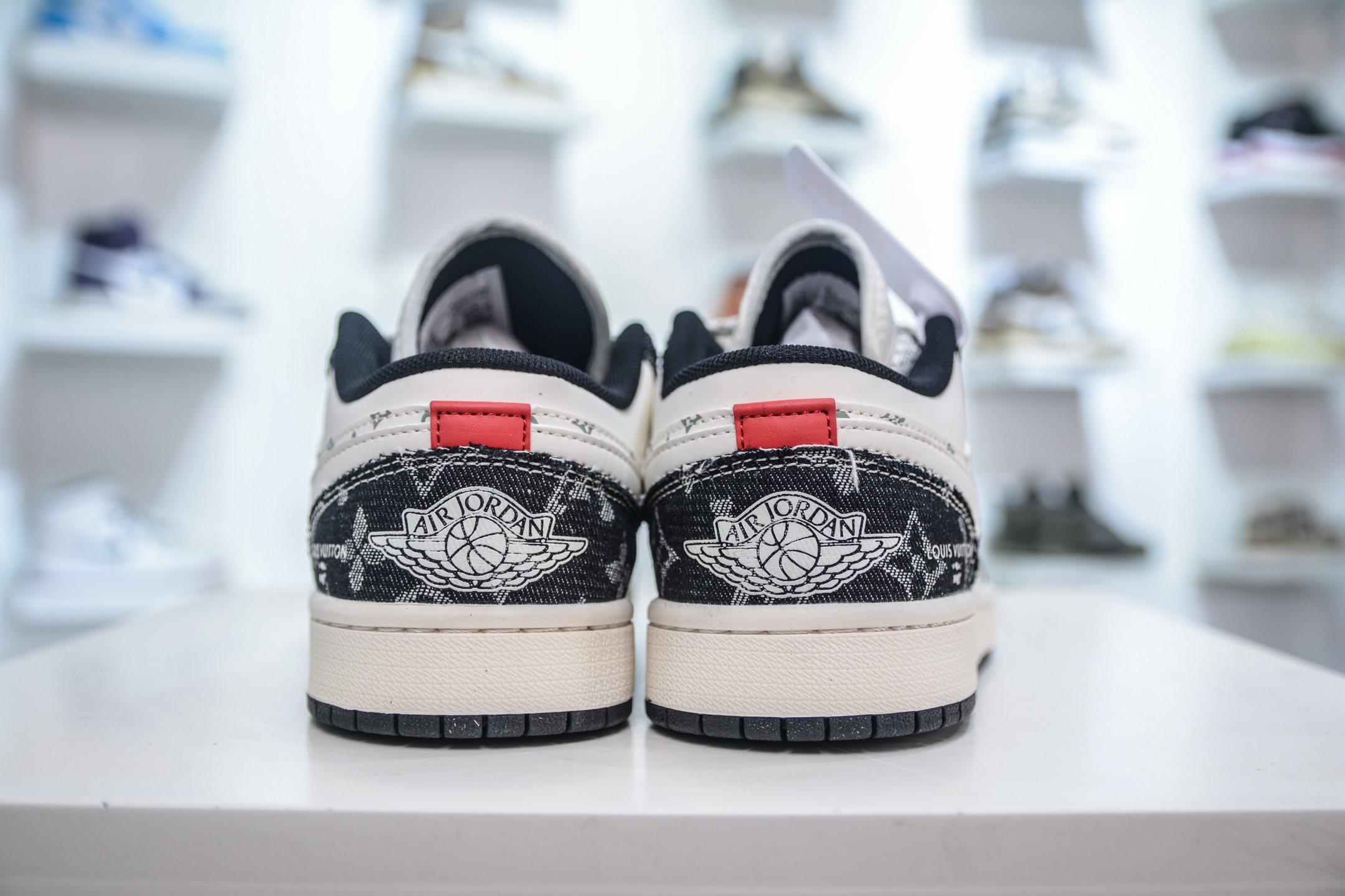 270 Air Jordan AJ1 Low X LV 低帮联名-白黑牛仔断勾 YX5066-332