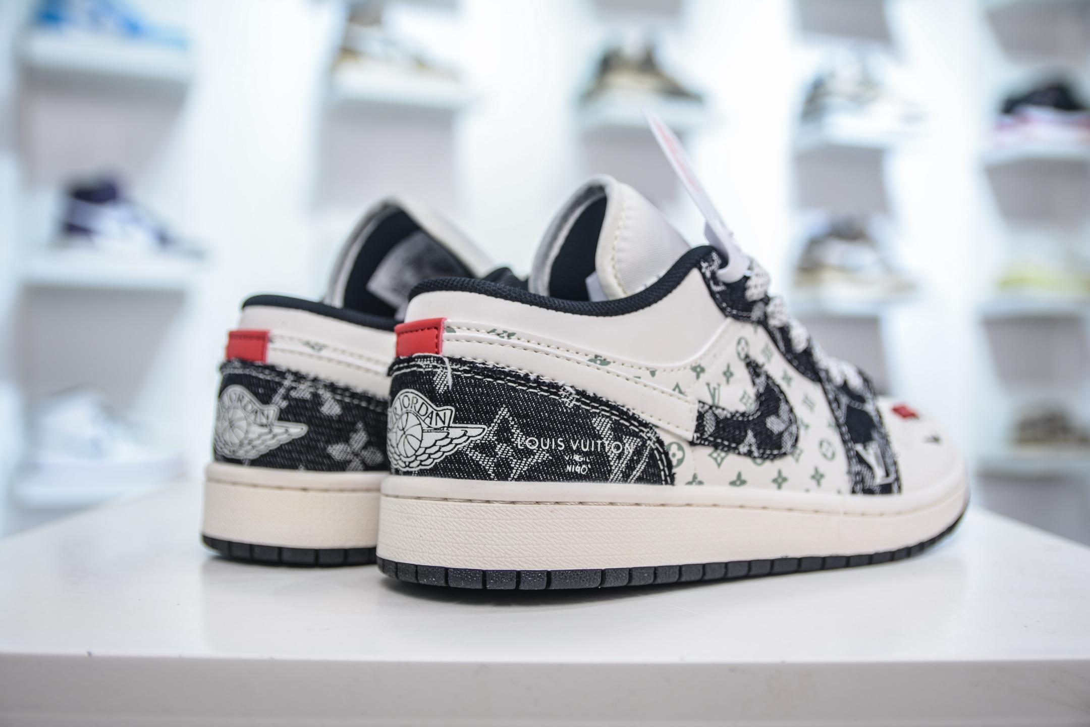 270 Air Jordan AJ1 Low X LV 低帮联名-白黑牛仔断勾 YX5066-332