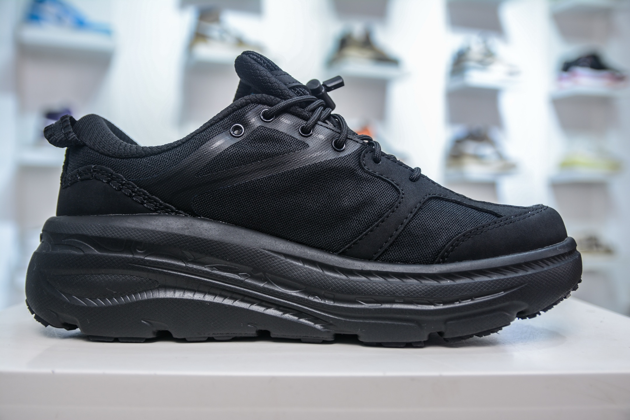 200 HOKA ONE ONE Bondi B3 LS 运动舒适低帮跑步鞋 1155351/BBNB