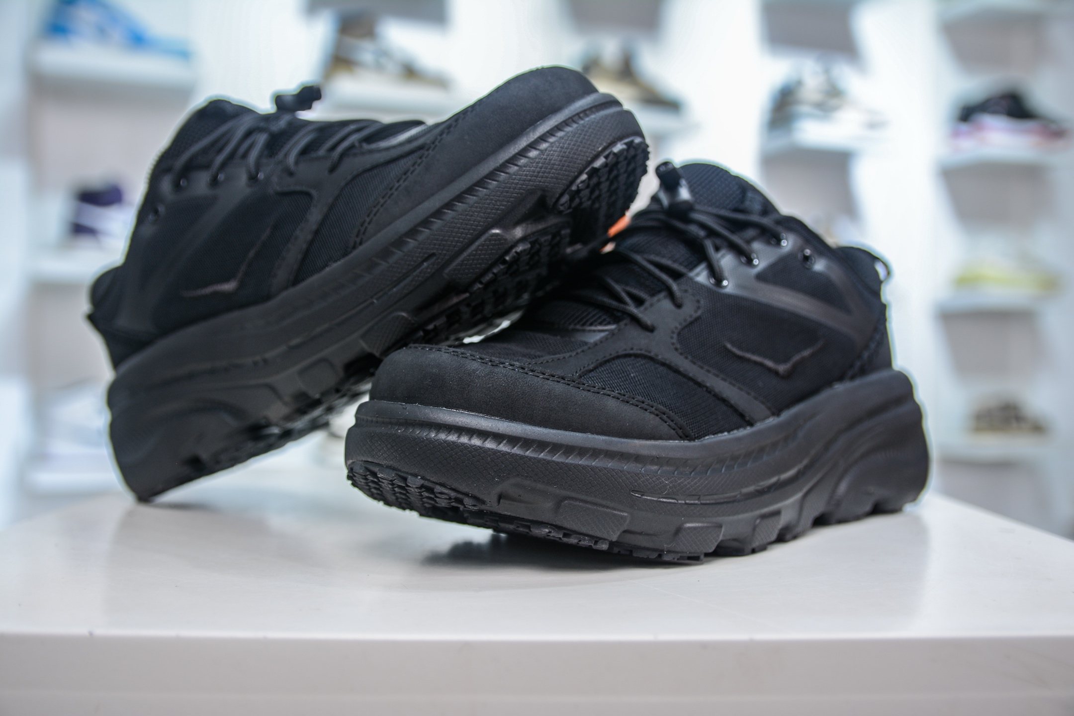 200 HOKA ONE ONE Bondi B3 LS 运动舒适低帮跑步鞋 1155351/BBNB