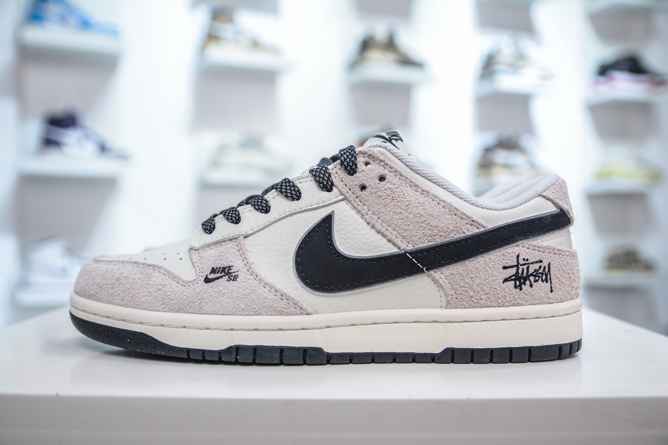 260 Nike SB Dunk Low x Stussy 斯图西联名-米白黑 FX1588-304