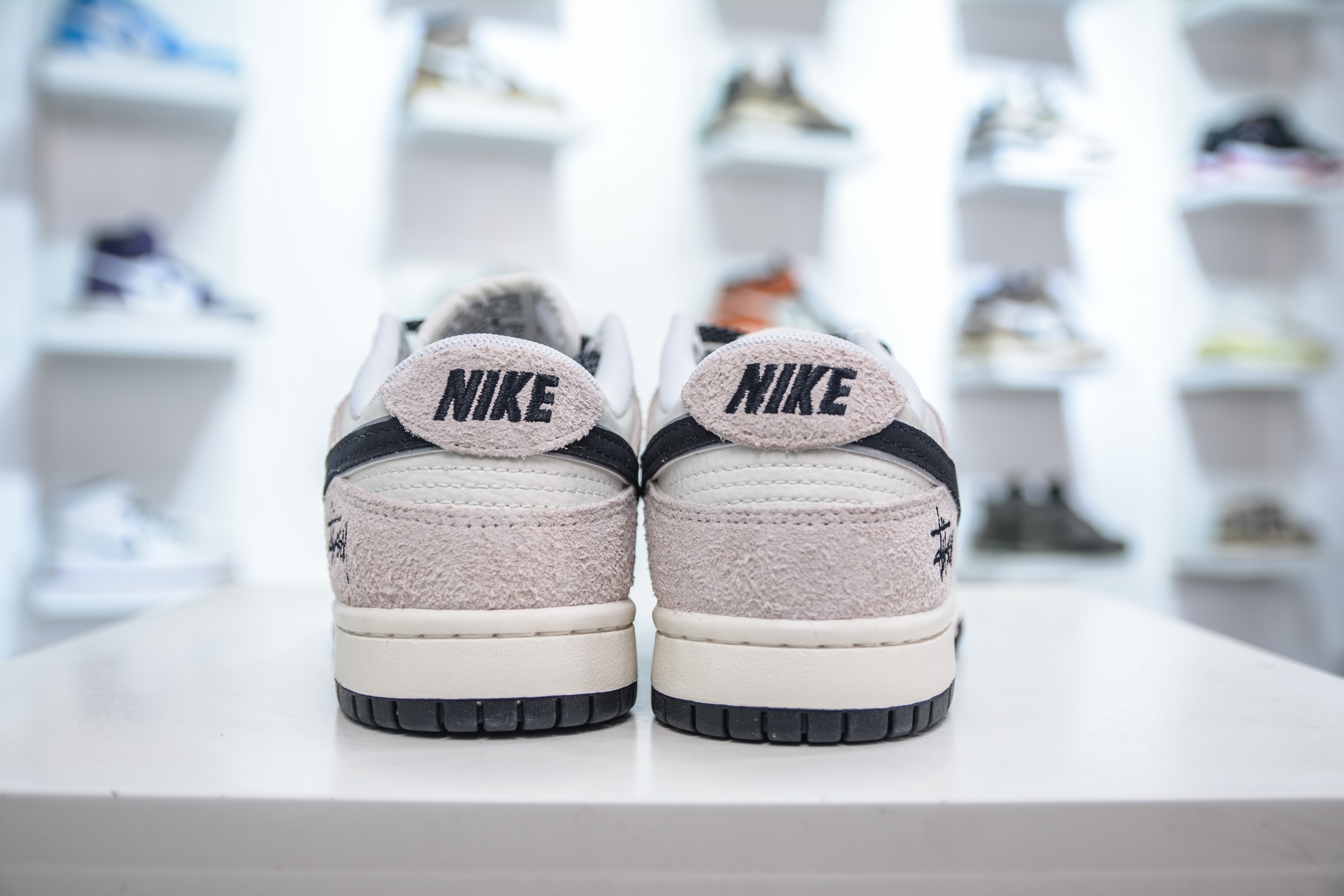 260 Nike SB Dunk Low x Stussy 斯图西联名-米白黑 FX1588-304