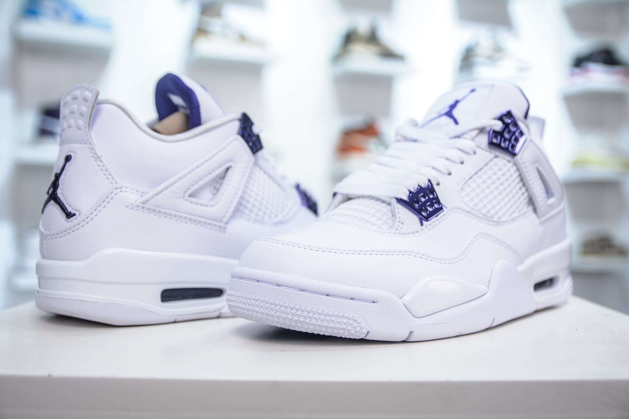 
纯原 Air Jordan AJ4 Retro 白紫 耗时多个月巨作 重金购买原楦原纸板 确保原汁原
