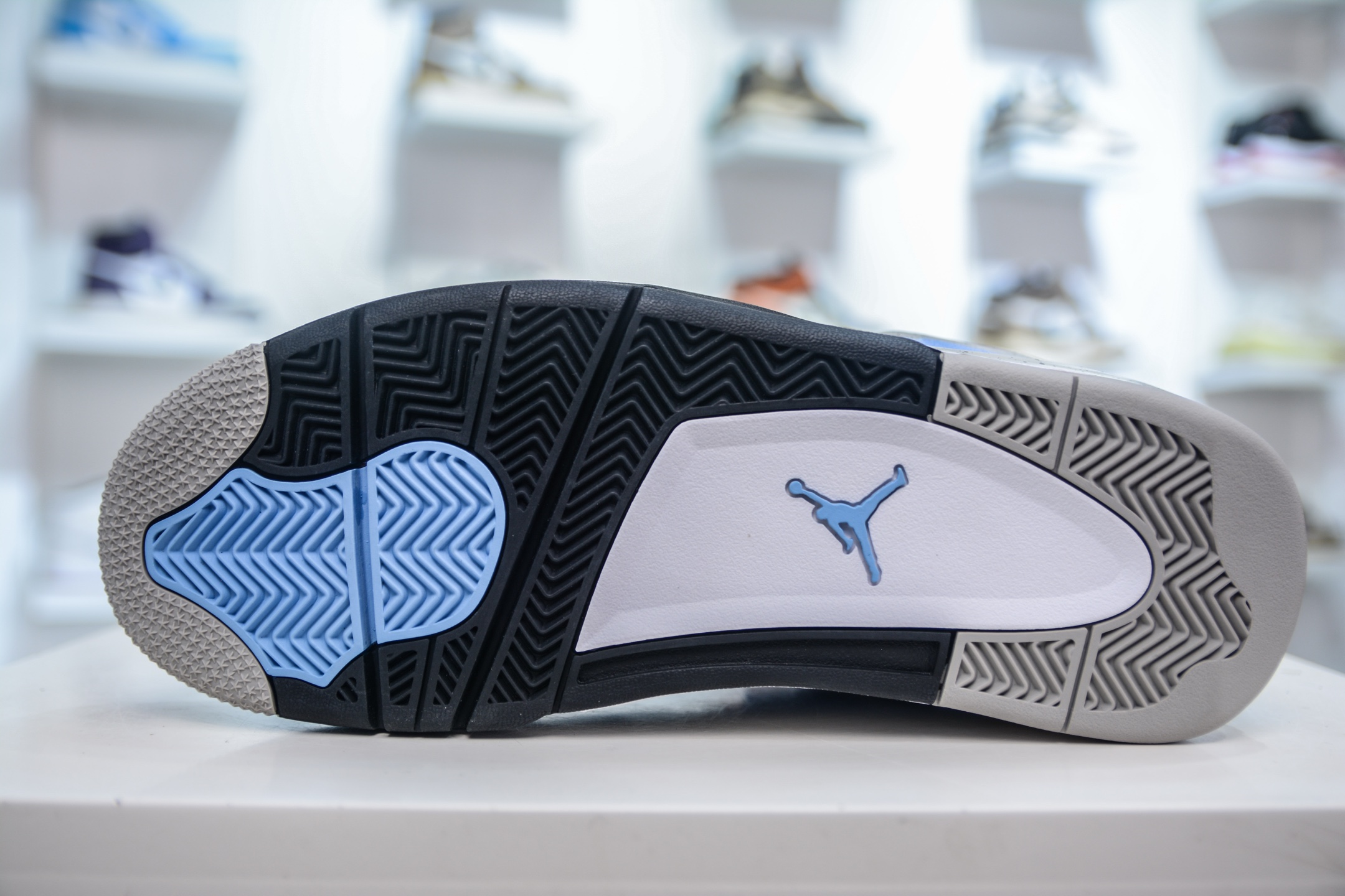 
纯原 Air Jordan AJ4 Retro SE University Blue AJ4 大学蓝 