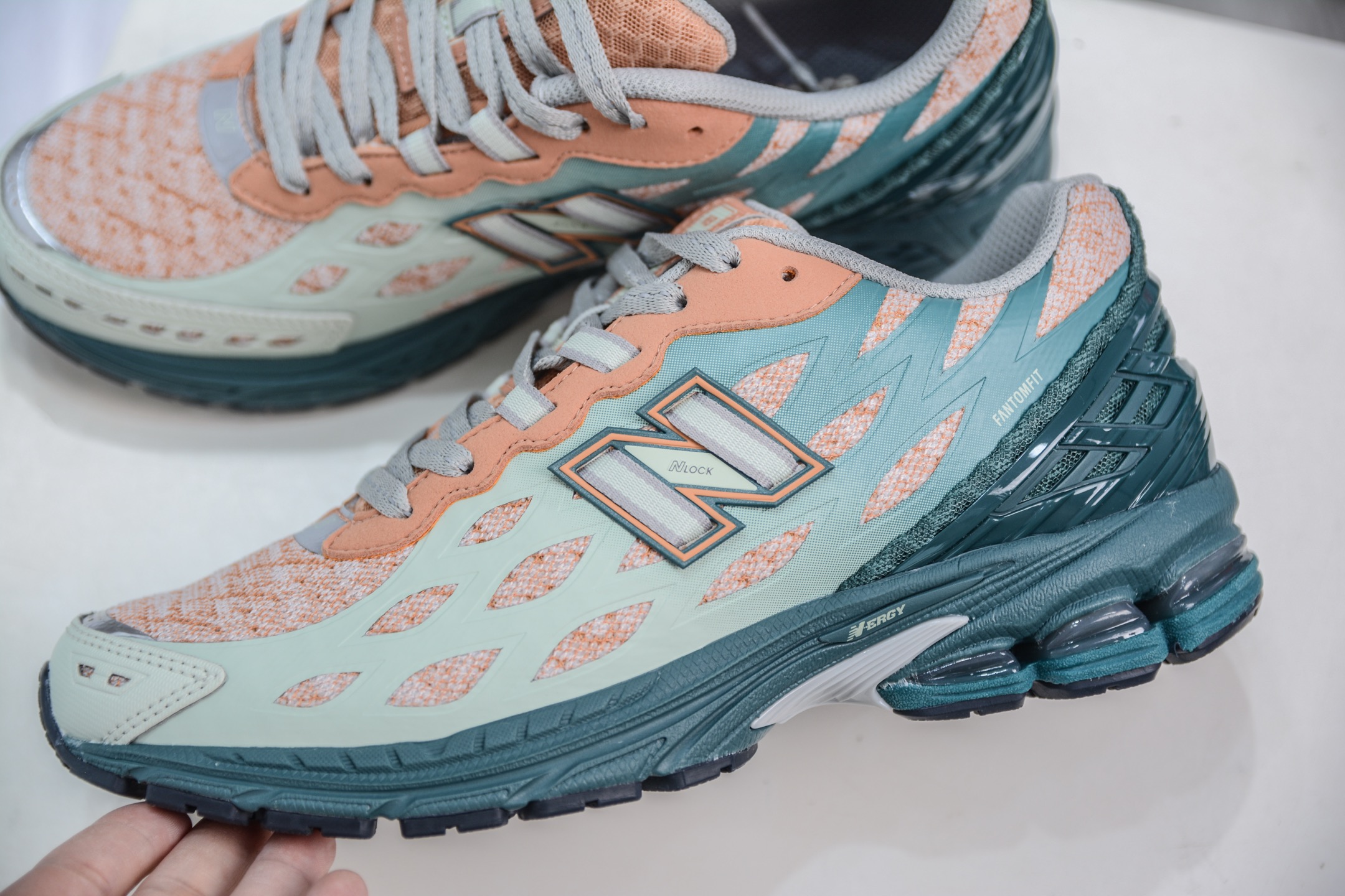 210 T版纯原 New Balance M1906R系列 复古老爹防滑耐磨低帮 跑步鞋 U1906WFB