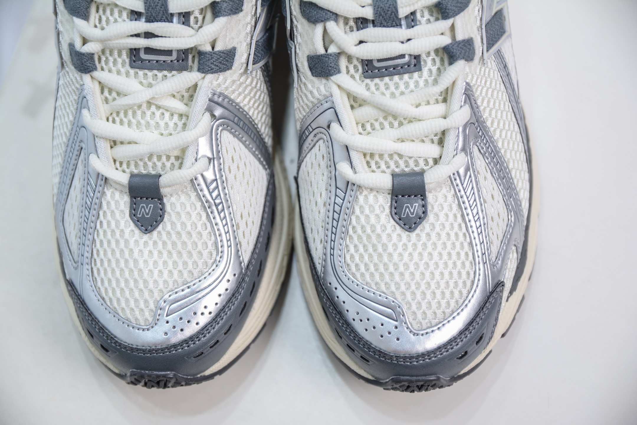 210 T版纯原 New Balance M1906R系列 复古老爹防滑耐磨低帮 跑步鞋 M1906RFS