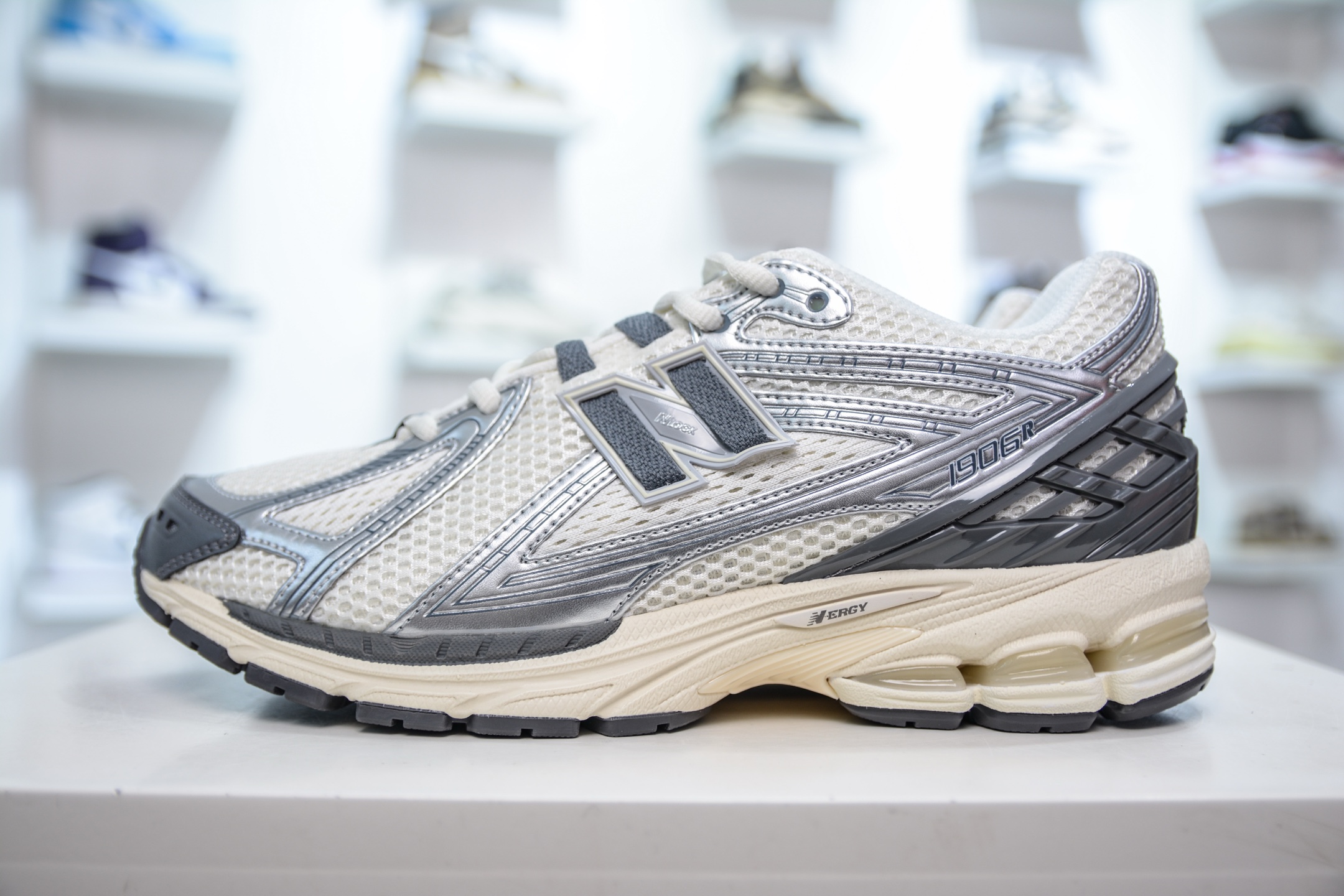 210 T版纯原 New Balance M1906R系列 复古老爹防滑耐磨低帮 跑步鞋 M1906RFS