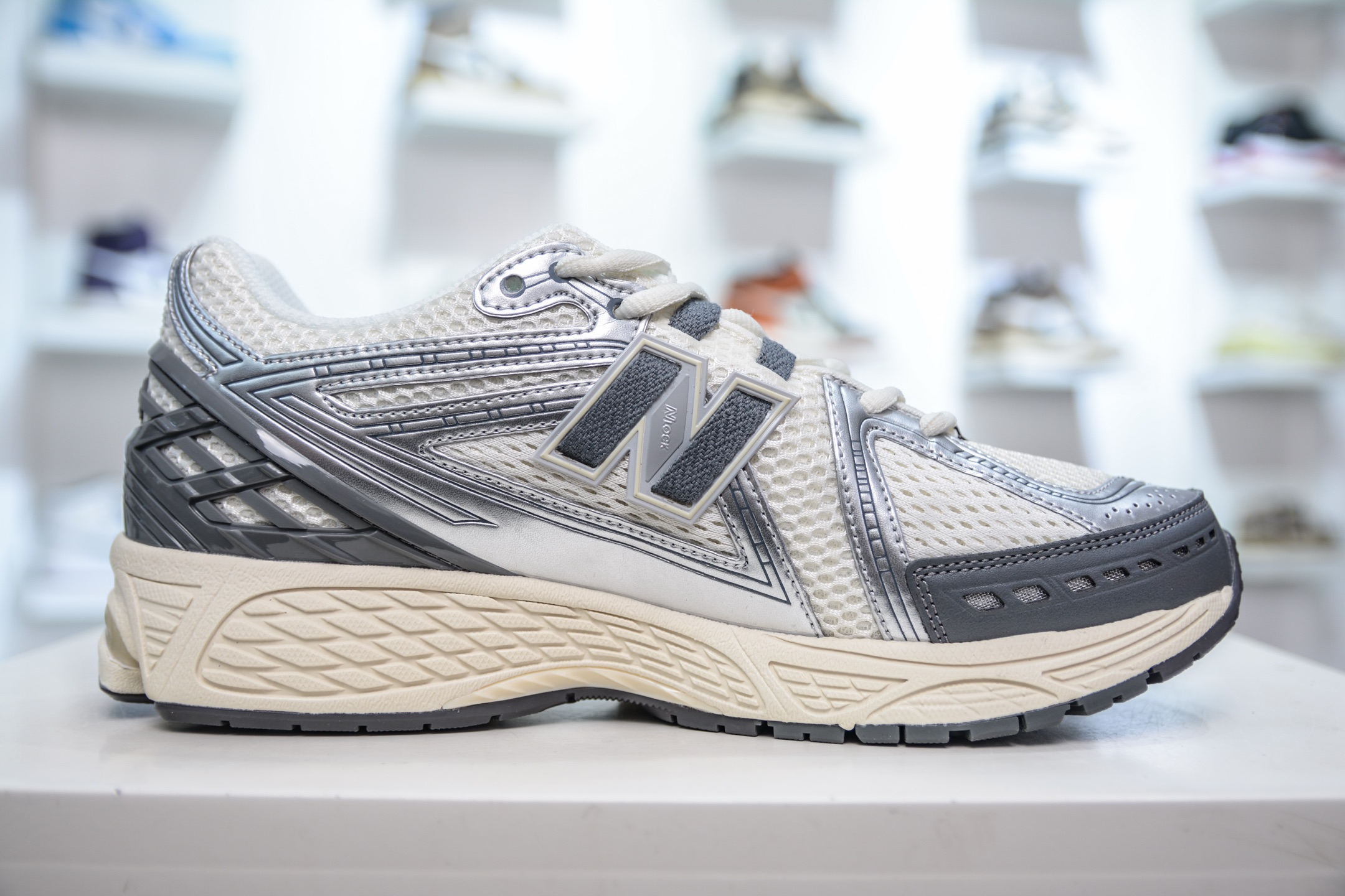 210 T版纯原 New Balance M1906R系列 复古老爹防滑耐磨低帮 跑步鞋 M1906RFS