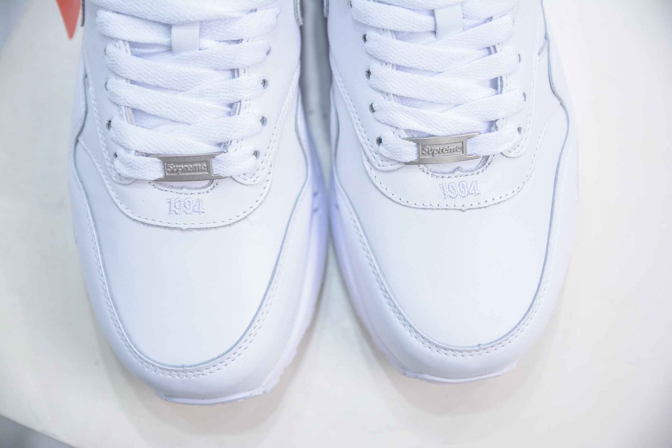 NK Air Max 1 初代复古气垫慢跑鞋 HF8813-100