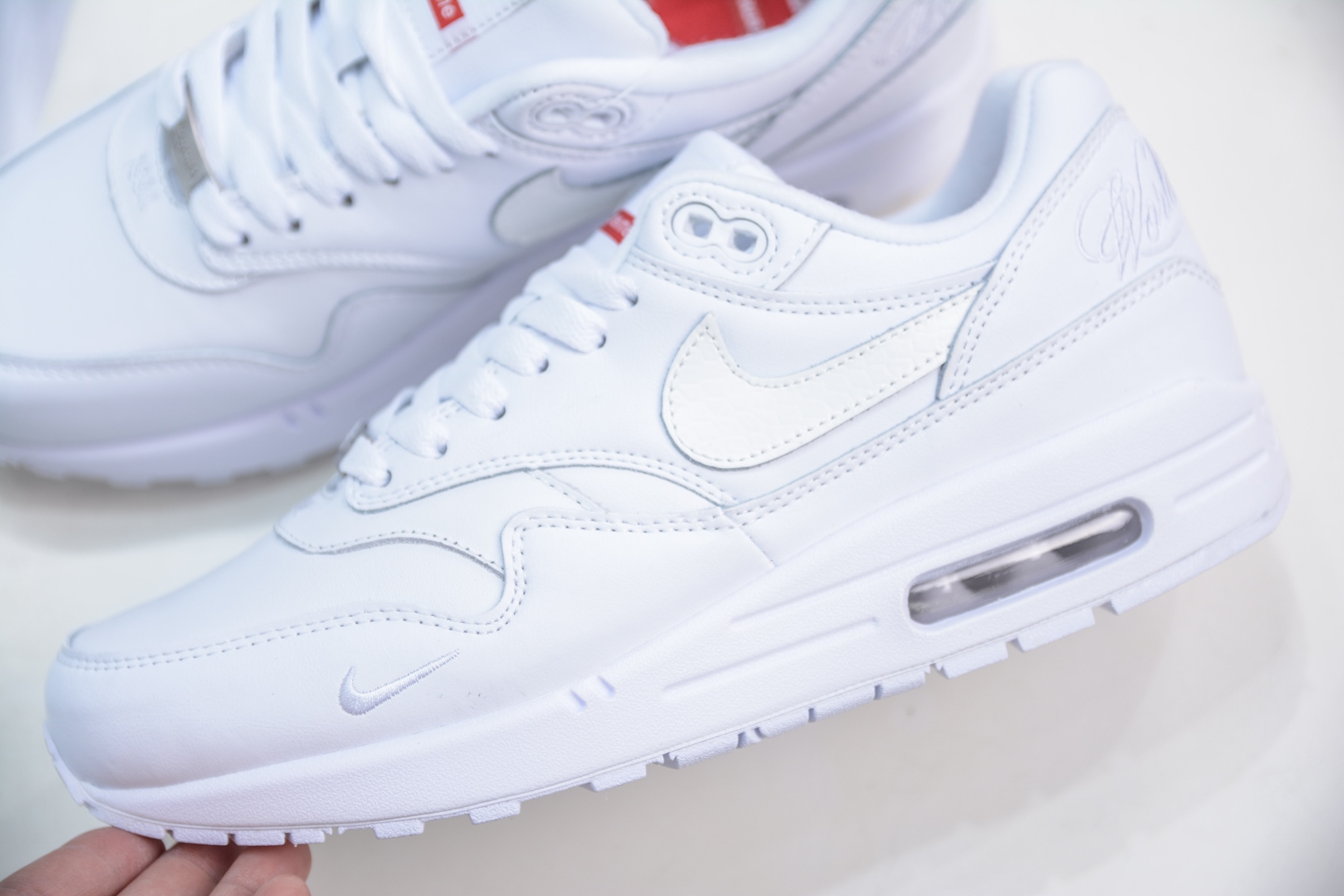 NK Air Max 1 初代复古气垫慢跑鞋 HF8813-100