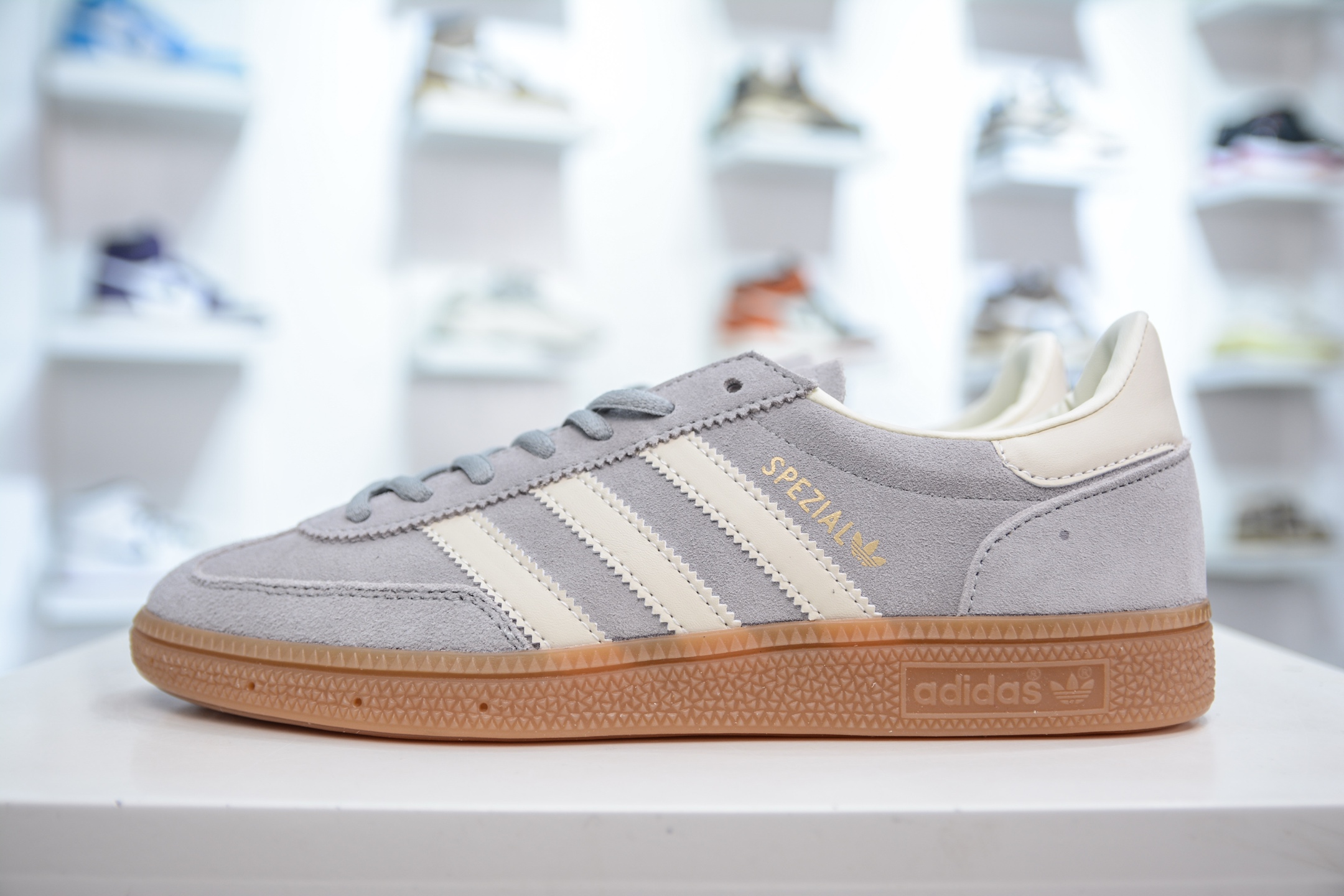 Adidas Originals Handball SPZL Grey Suede Athletic Shoes - Versatile Style