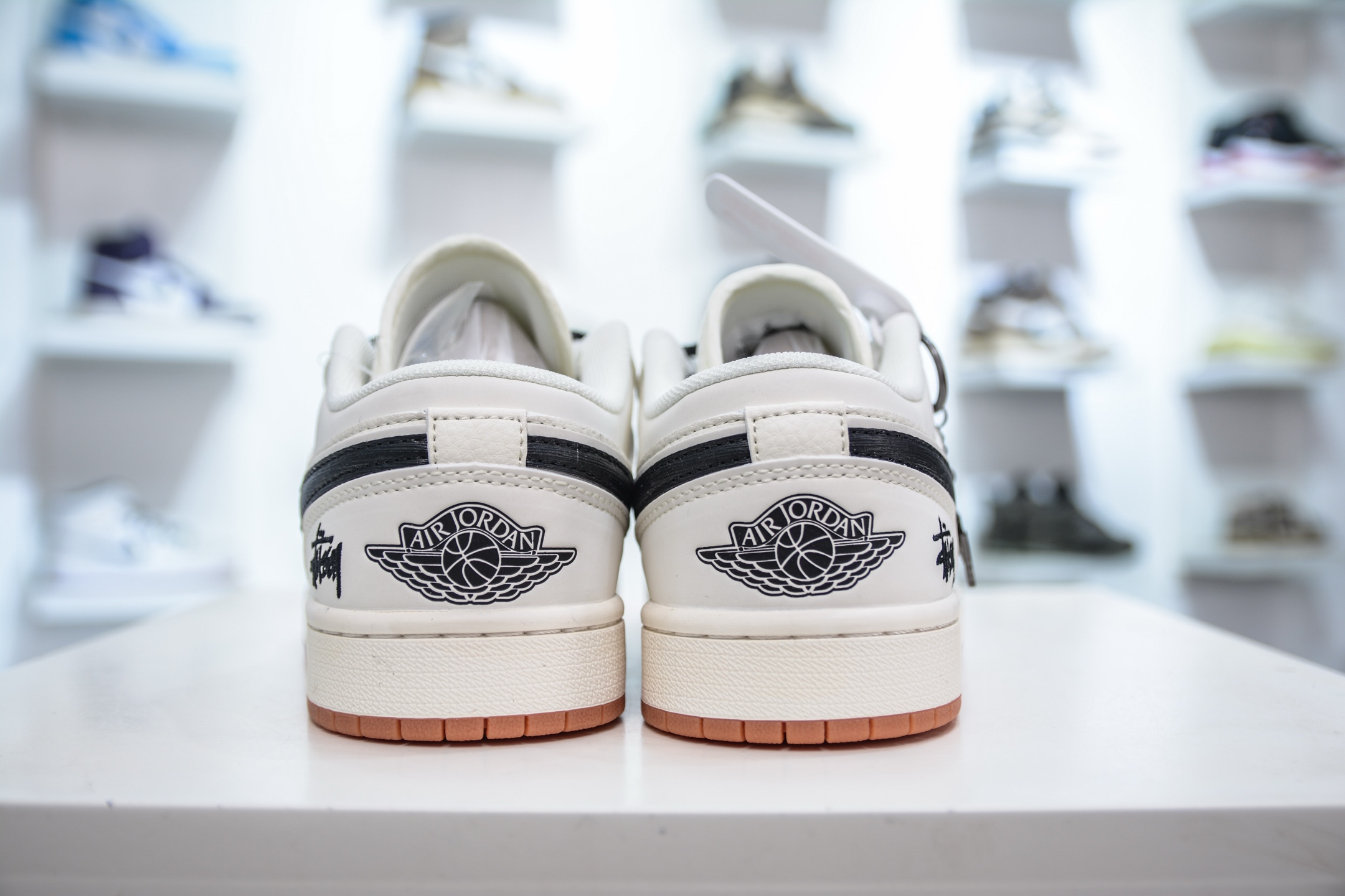 Air Jordan 1 Retro Low x Stussy Collab - Cream/Black, Premium Leather 2 i1747246614466 3358 0 1