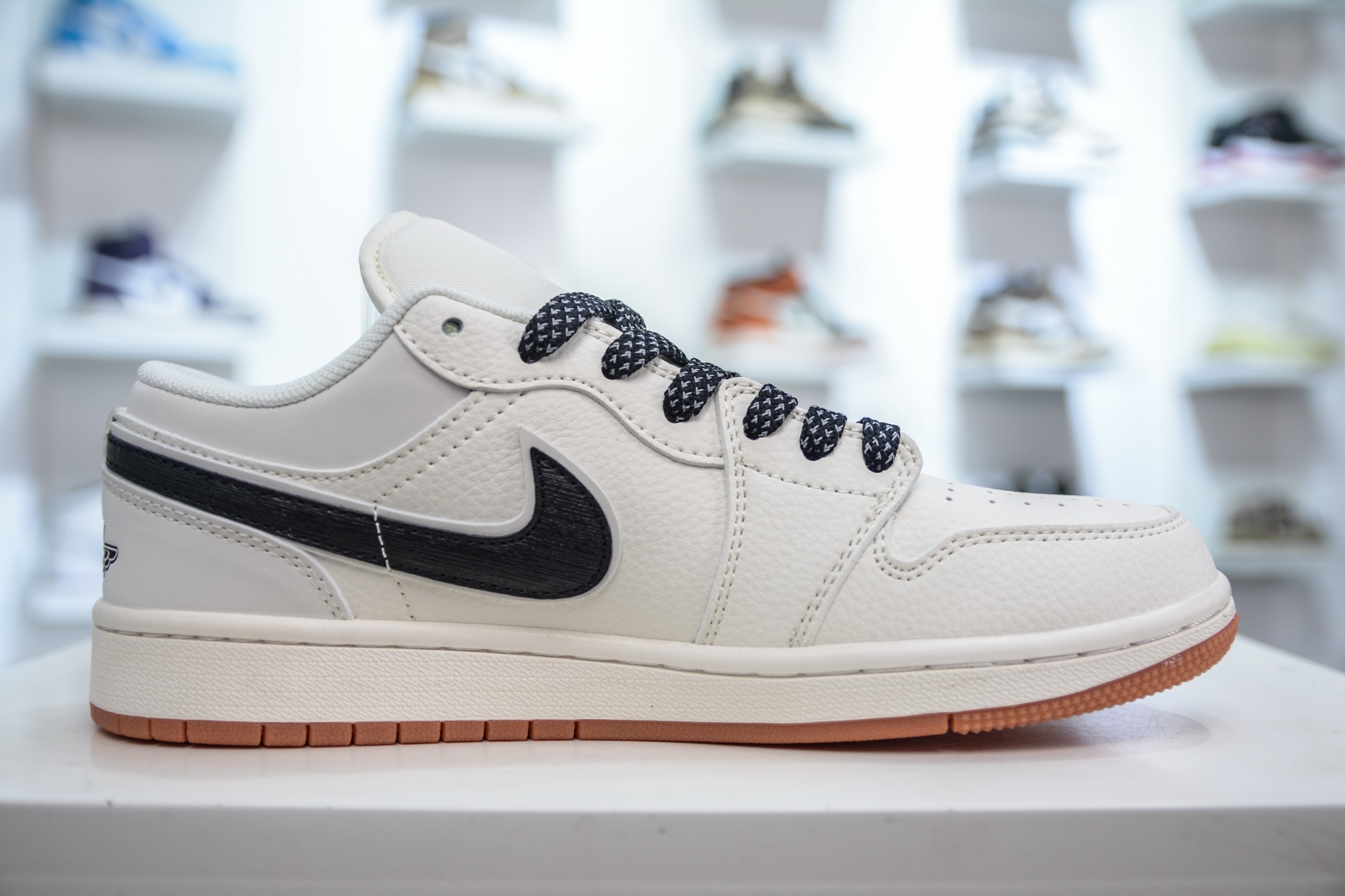 Air Jordan 1 Retro Low x Stussy Collab - Cream/Black, Premium Leather 3 i1747246619185 2355 0 2