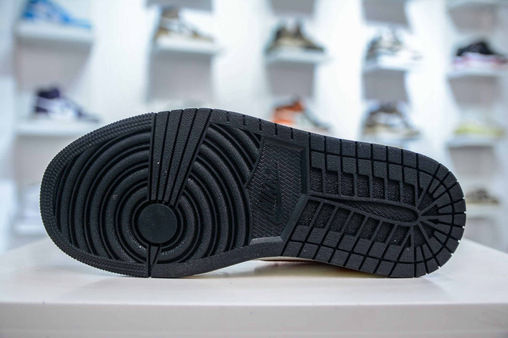 Air Jordan 1 Low Black/White/Orange Basketball Shoes - Style 553558-081 5 i1747247171893 7777 0 4