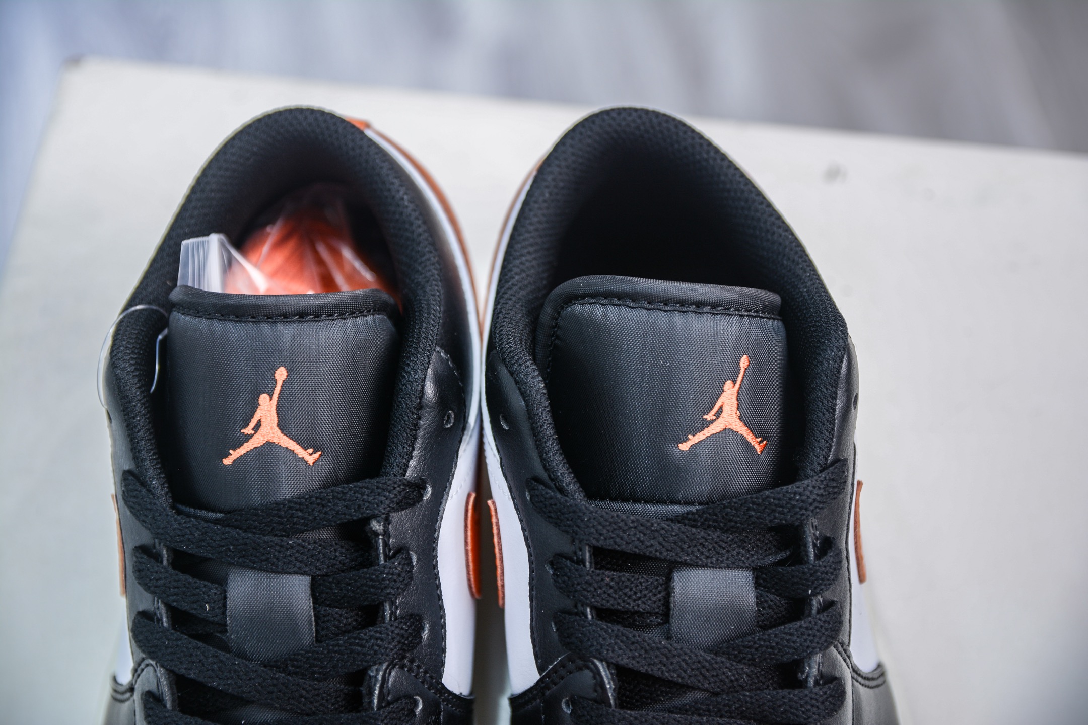 Air Jordan 1 Low Black/White/Orange Basketball Shoes - Style 553558-081 8 i1747247172966 5580 0 7
