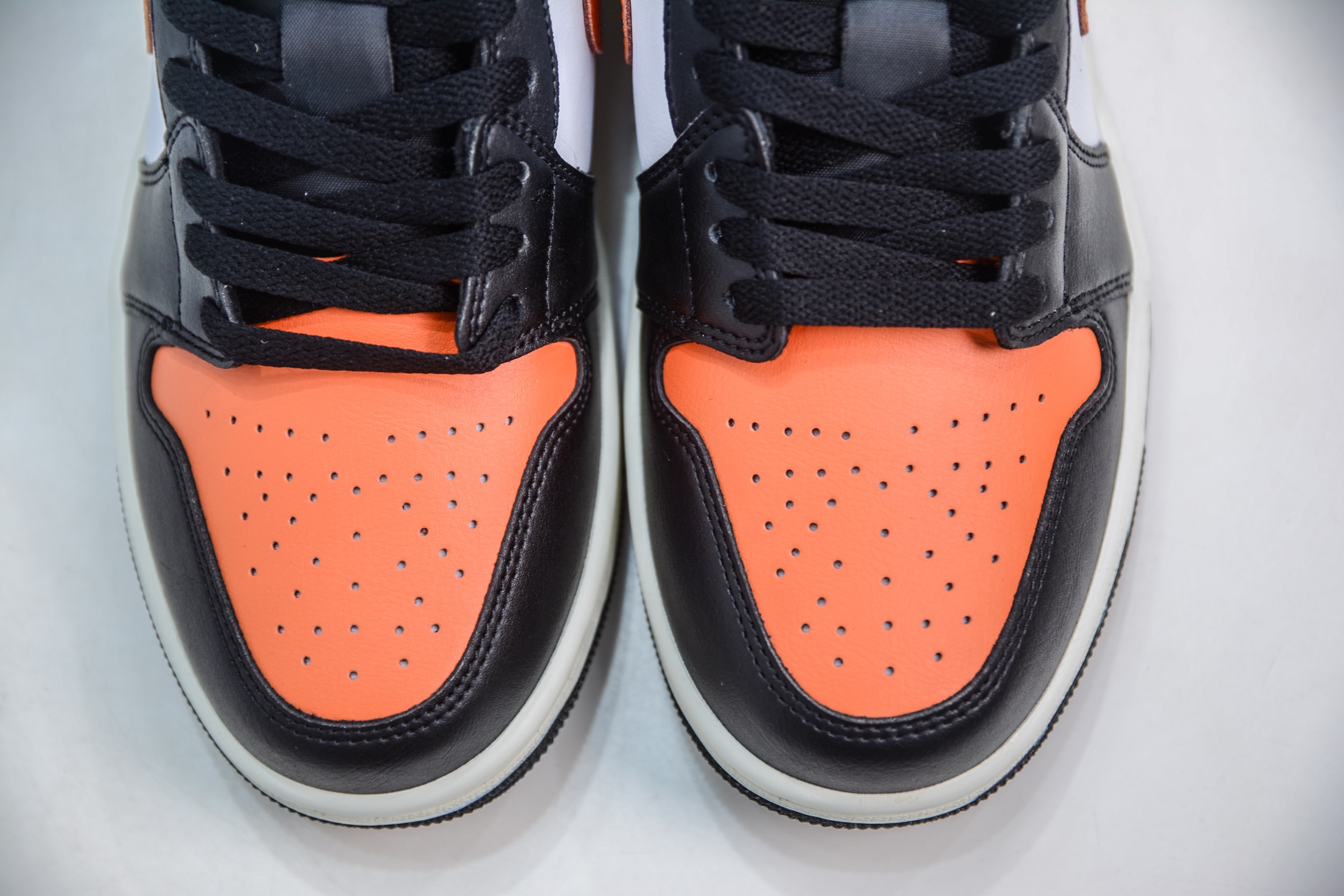 Air Jordan 1 Low Black/White/Orange Basketball Shoes - Style 553558-081 9 i1747247173055 6353 0 8