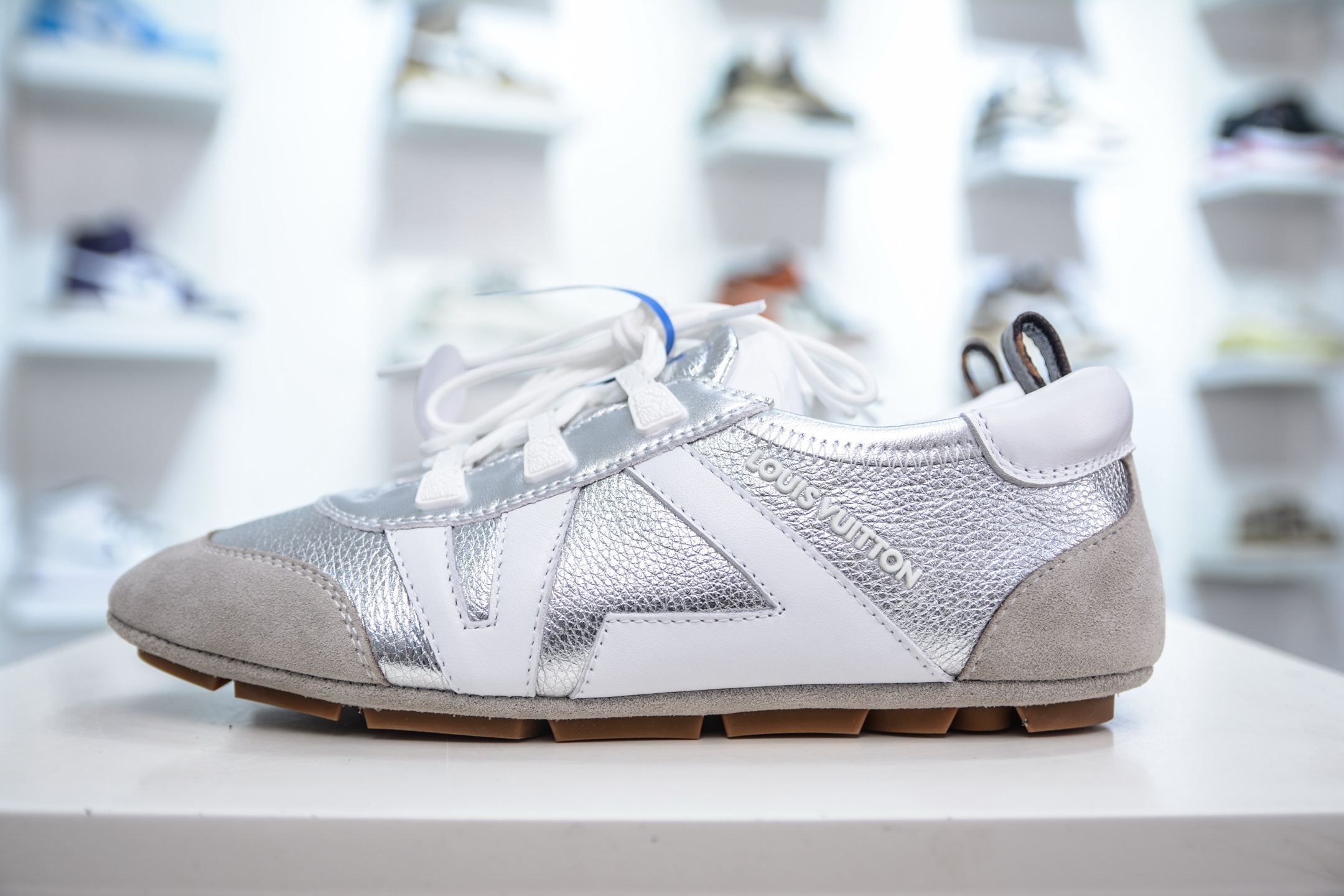 370 LOUIS VUITTON lv Sneakerina 2025早春发布新款德训鞋芭蕾舞鞋