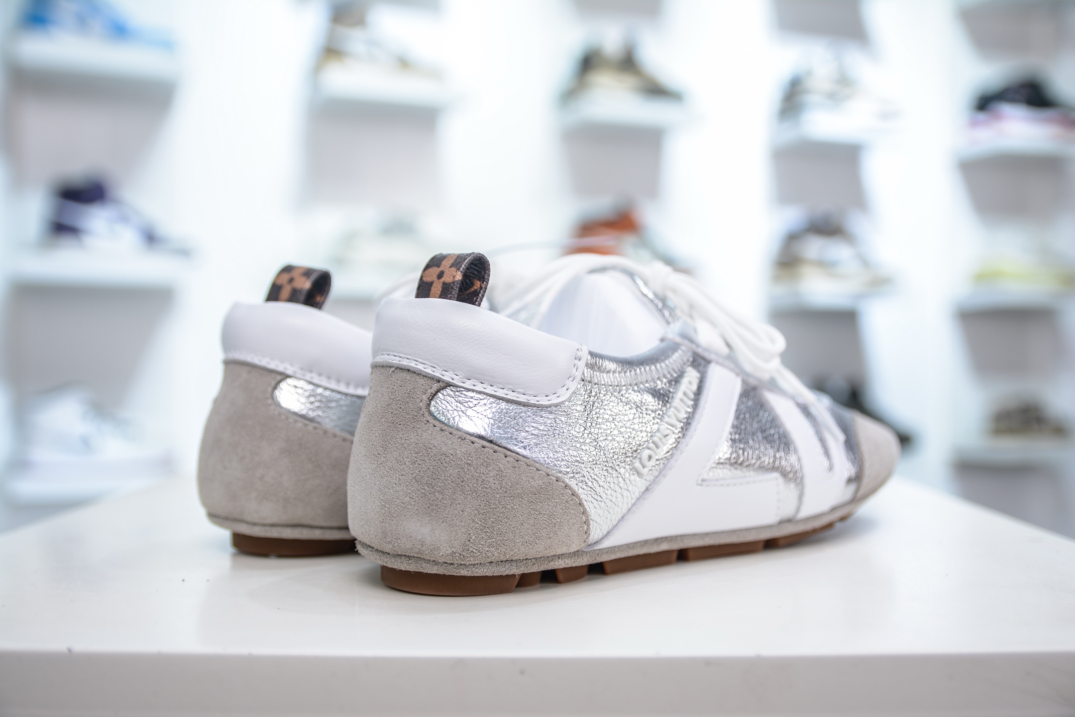 370 LOUIS VUITTON lv Sneakerina 2025早春发布新款德训鞋芭蕾舞鞋