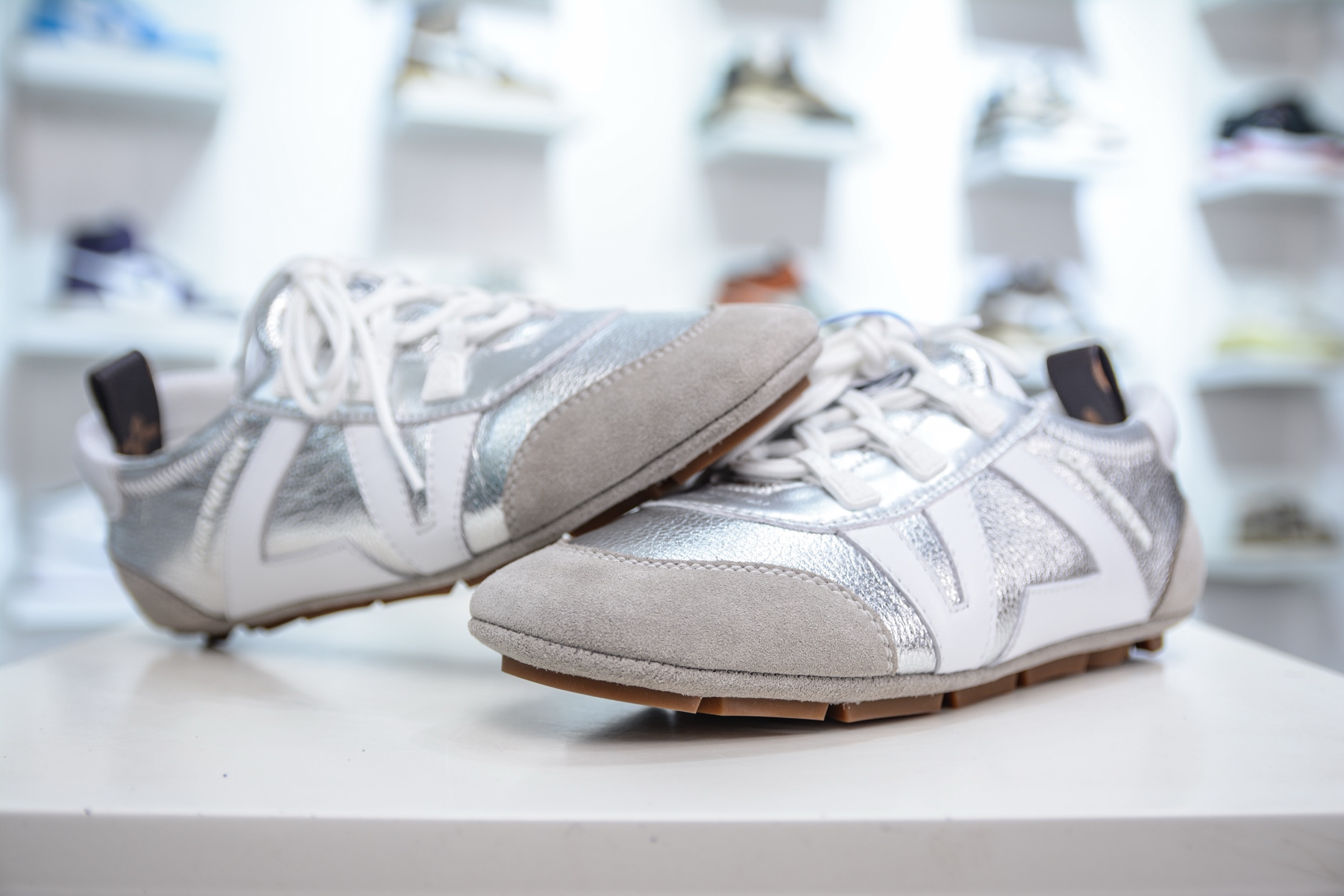 370 LOUIS VUITTON lv Sneakerina 2025早春发布新款德训鞋芭蕾舞鞋