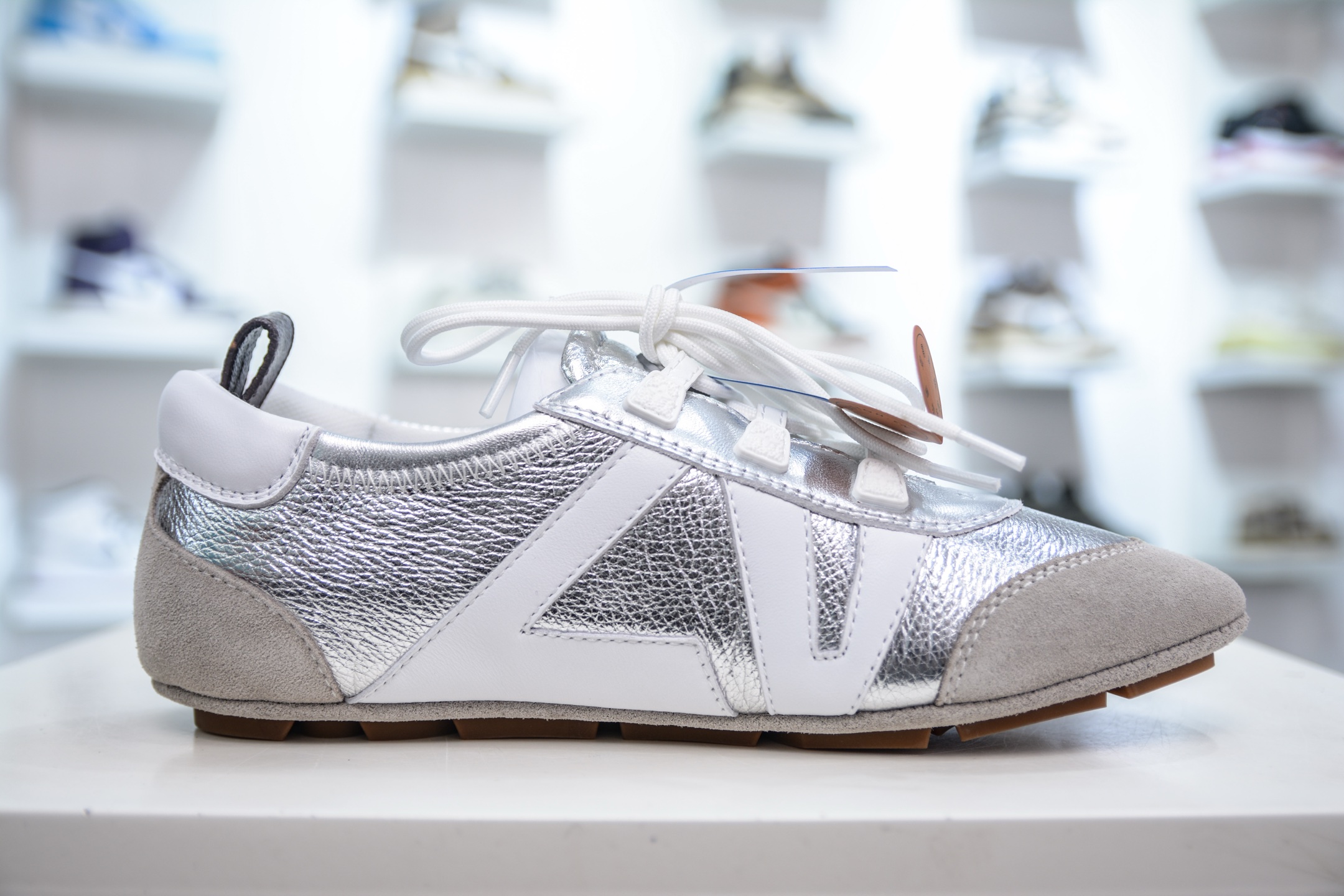 370 LOUIS VUITTON lv Sneakerina 2025早春发布新款德训鞋芭蕾舞鞋