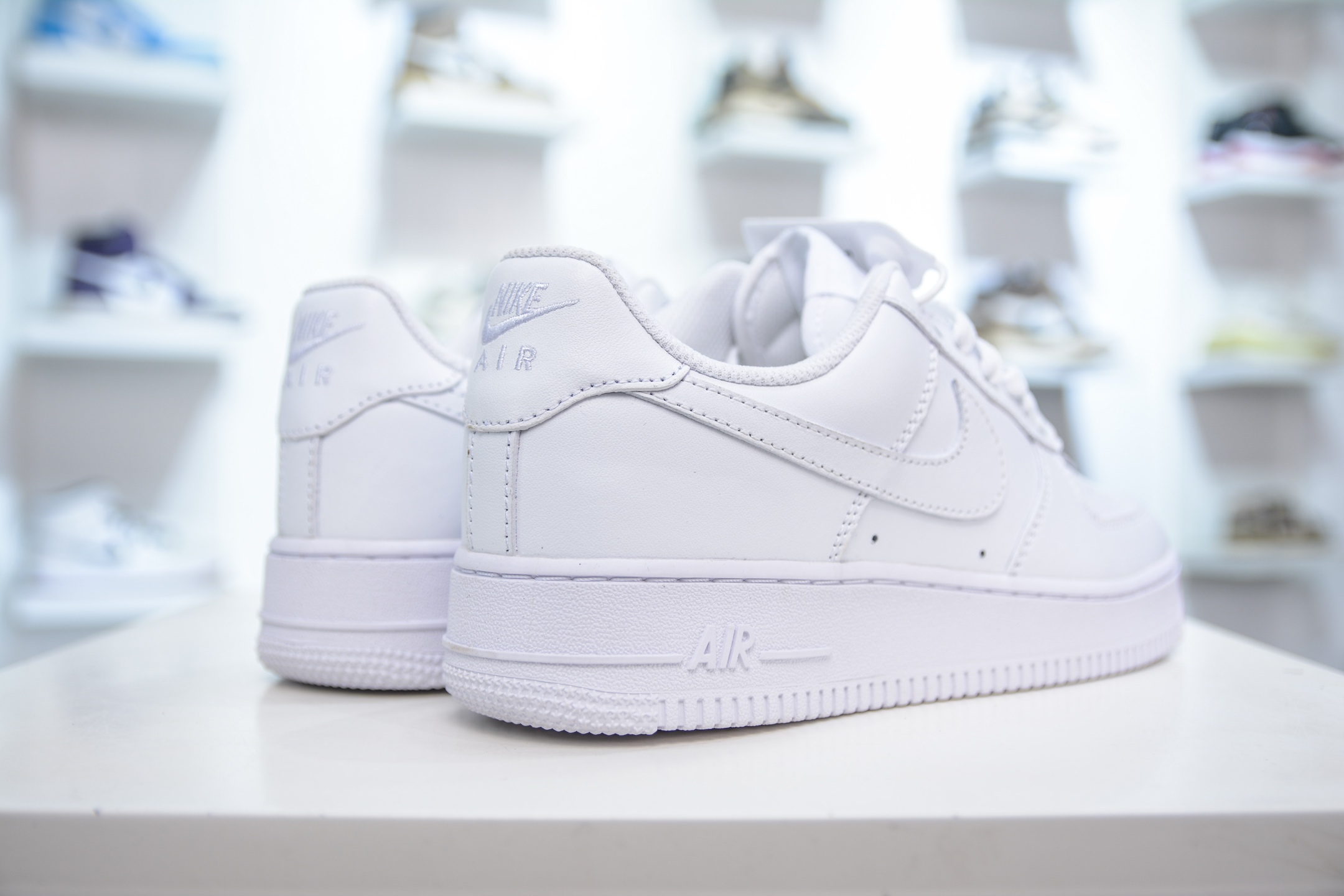 Nike Air Force 1 '07 Low White Casual Sneakers - Iconic Style 6 i1747248138557 3586 0 5