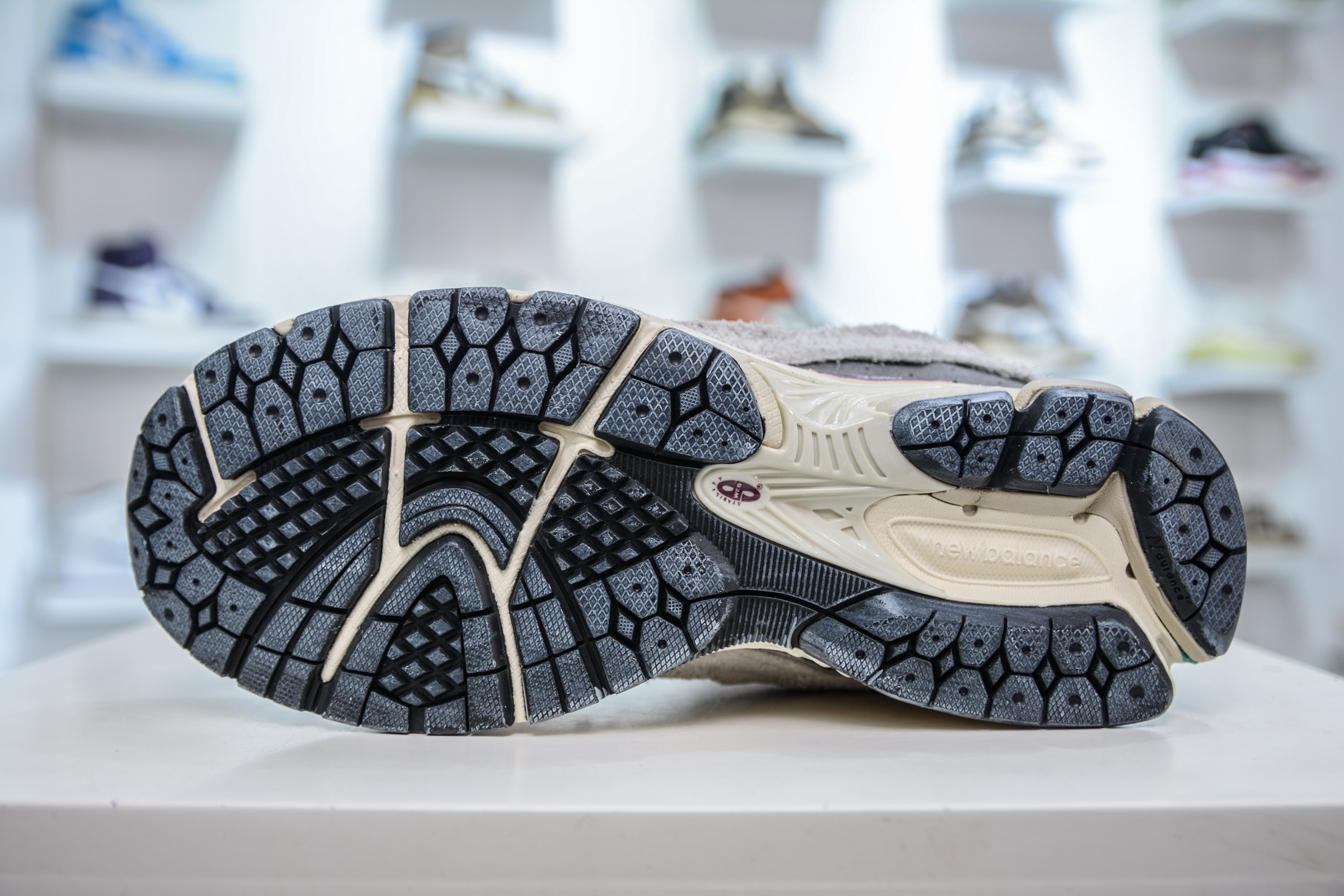 G版纯原 New Balance NB 2002R 云雨灰 M2002RDA