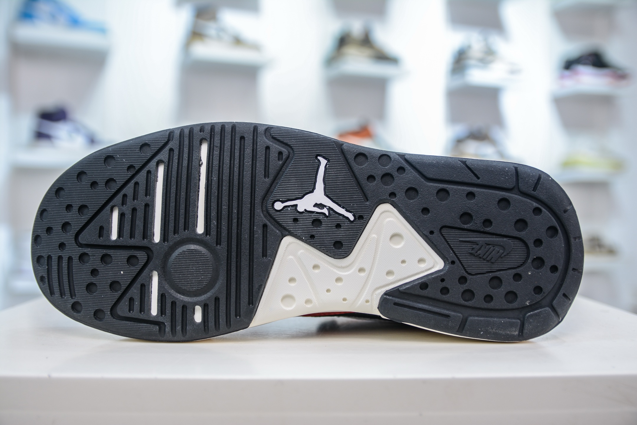 Nike Air Jordan CMFT ERA Retro Sneakers - Premium Comfort & Style 5 i1747327993937 4044 0 4
