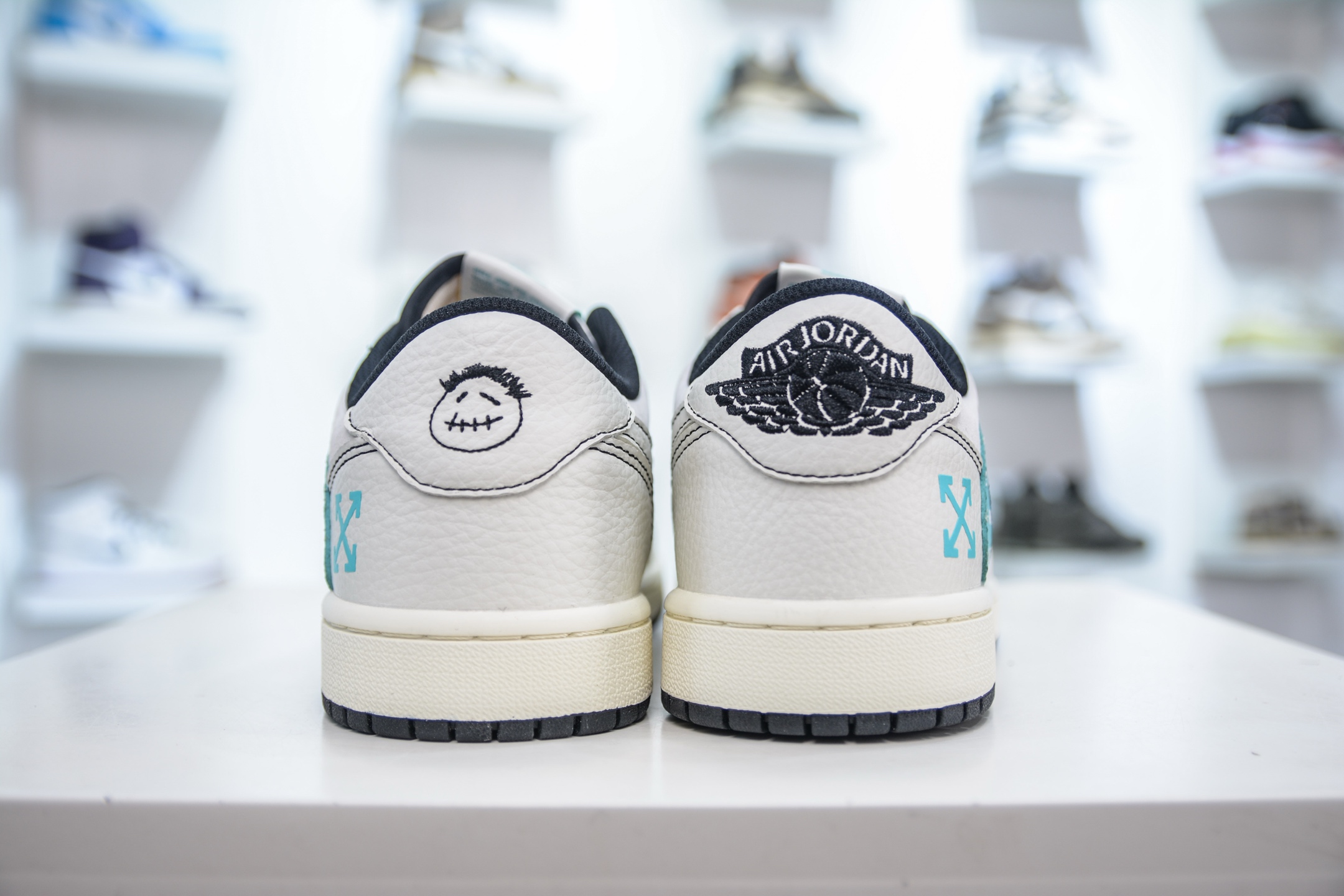 270 TS x Air Jordan x OFF-WHITE AJ1 Low 倒钩低帮OW联名 XZ5749-005