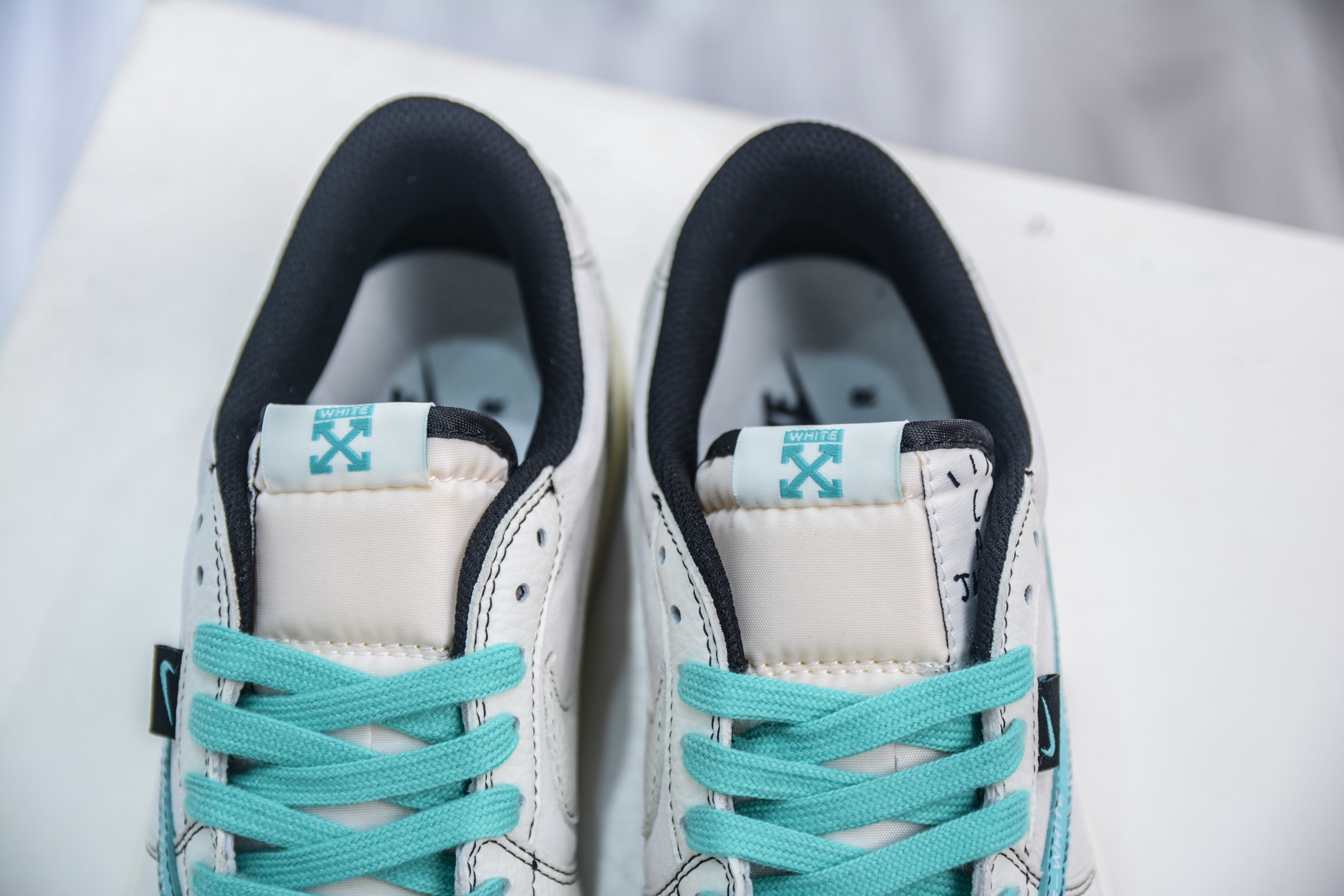 270 TS x Air Jordan x OFF-WHITE AJ1 Low 倒钩低帮OW联名 XZ5749-005