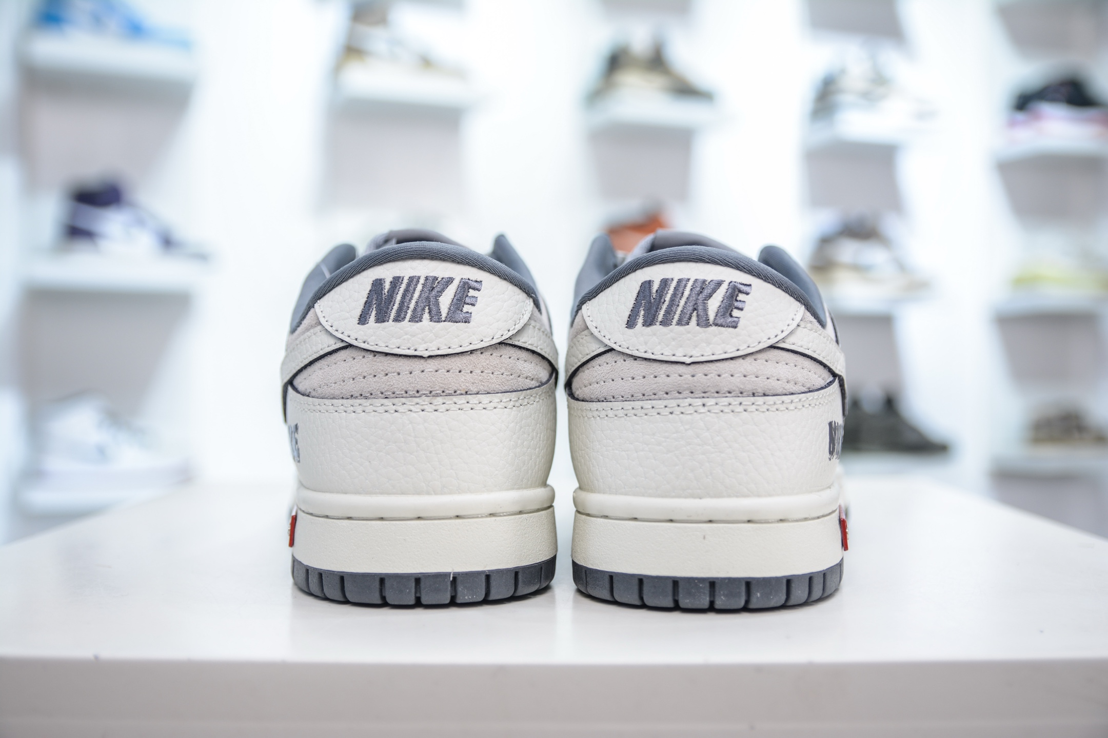 Nike SB Dunk Low x Supreme Collab - White/Grey/Red - Premium Quality 2 i1747328433851 5540 0 1