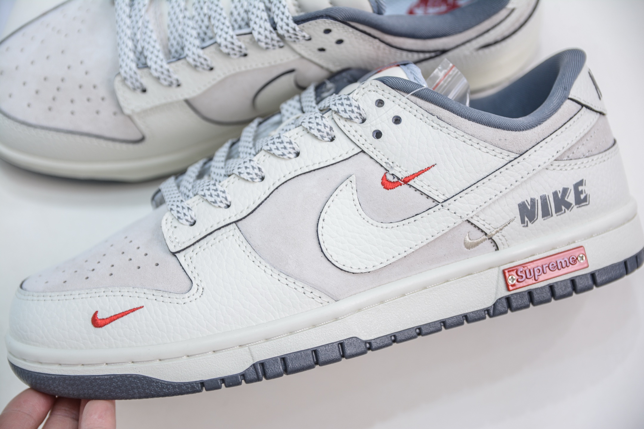 Nike SB Dunk Low x Supreme Collab - White/Grey/Red - Premium Quality 7 i1747328437431 4607 0 6