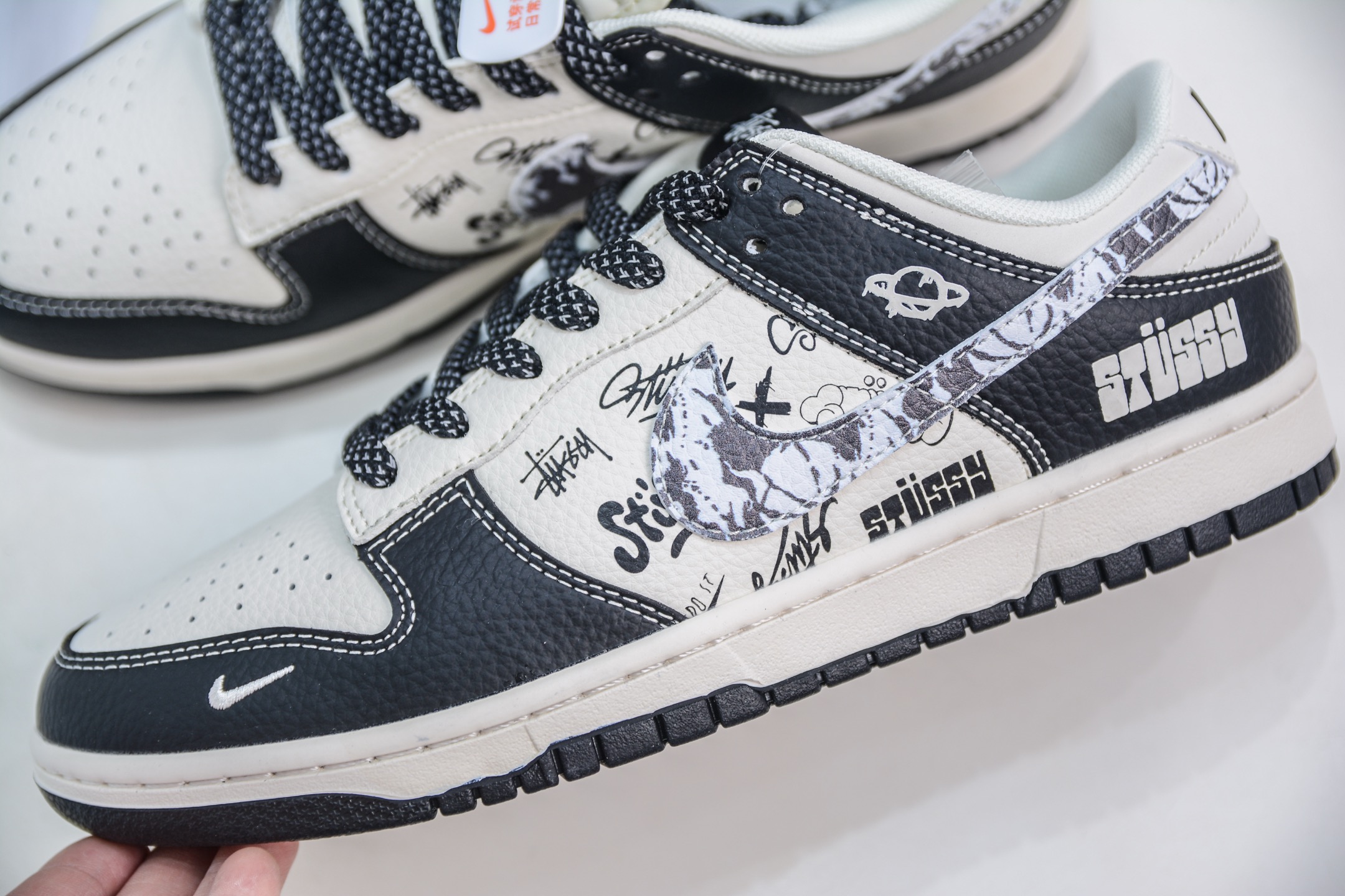 Nike SB Dunk Low x Stussy Black White Graffiti Sneakers 7 i1747328482922 8723 0 6