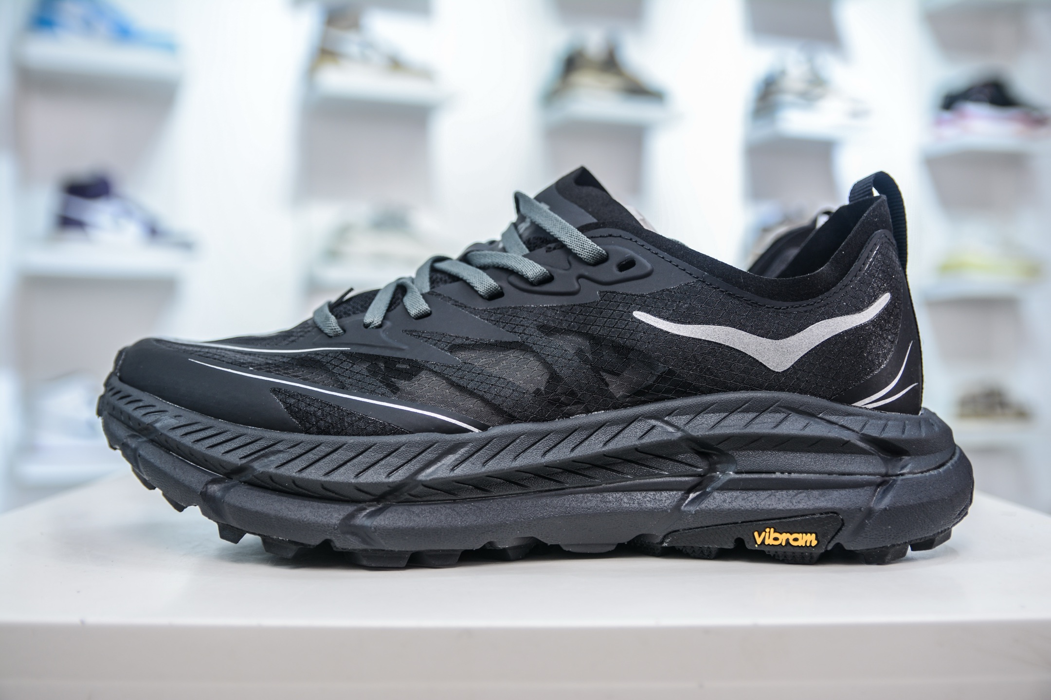 Satisfy x Hoka One One Mafate Speed 4: Lightweight Outdoor Running Shoe 1 i1747328829414 4298 0 0