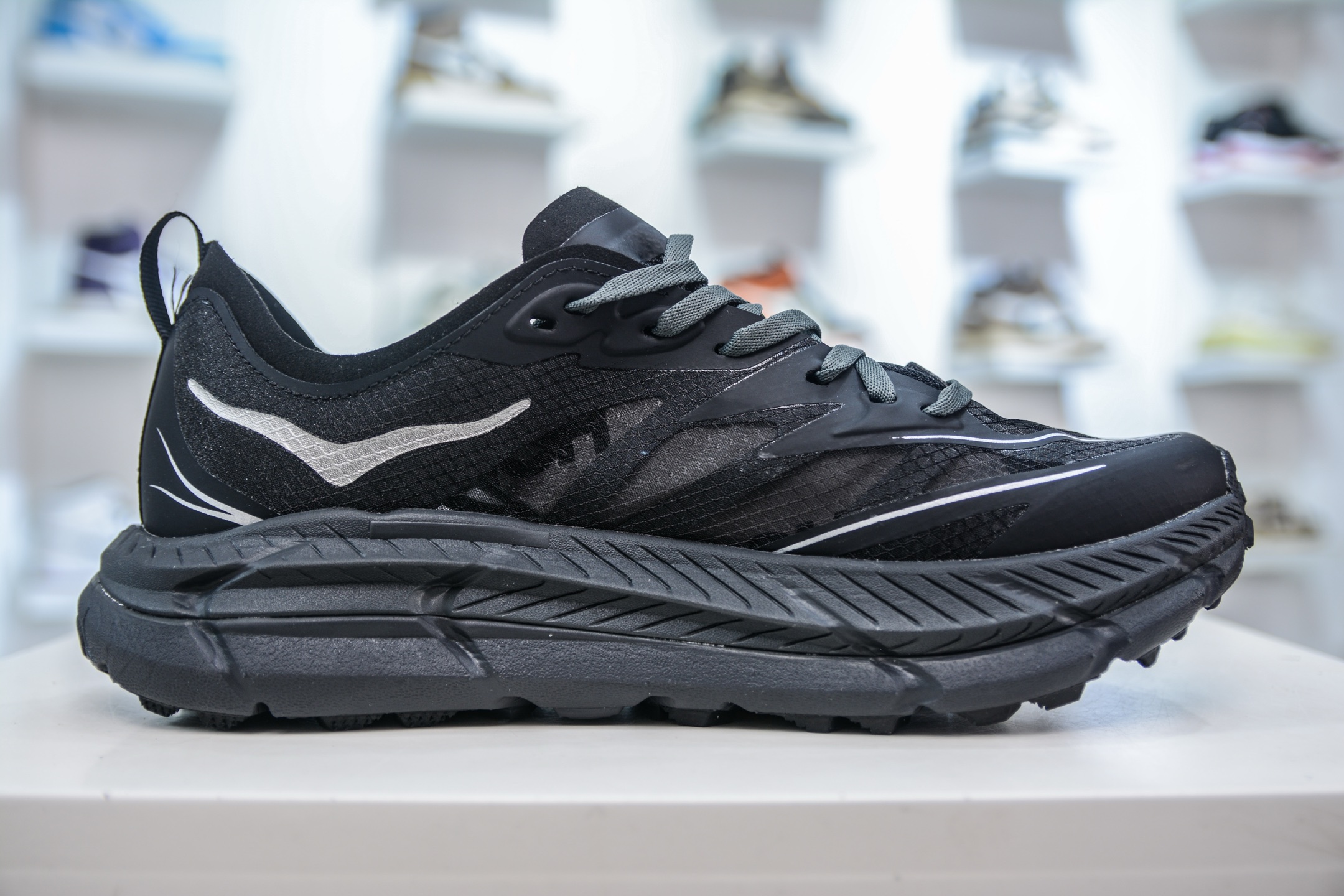 Satisfy x Hoka One One Mafate Speed 4: Lightweight Outdoor Running Shoe 3 i1747328834915 3467 0 2