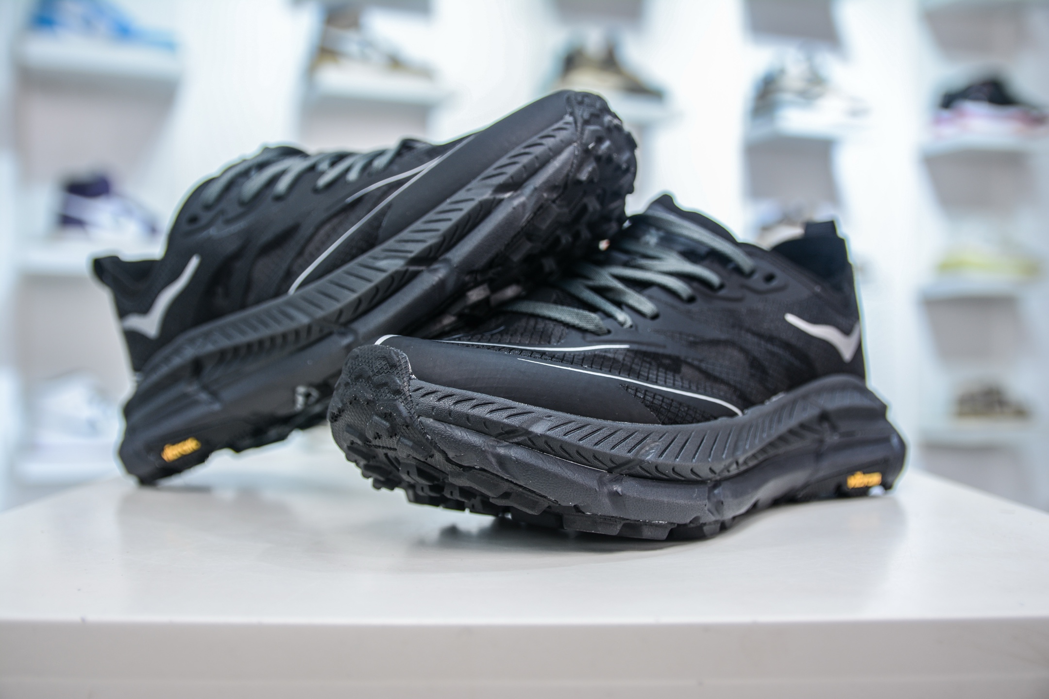 Satisfy x Hoka One One Mafate Speed 4: Lightweight Outdoor Running Shoe 4 i1747328834938 3547 0 3