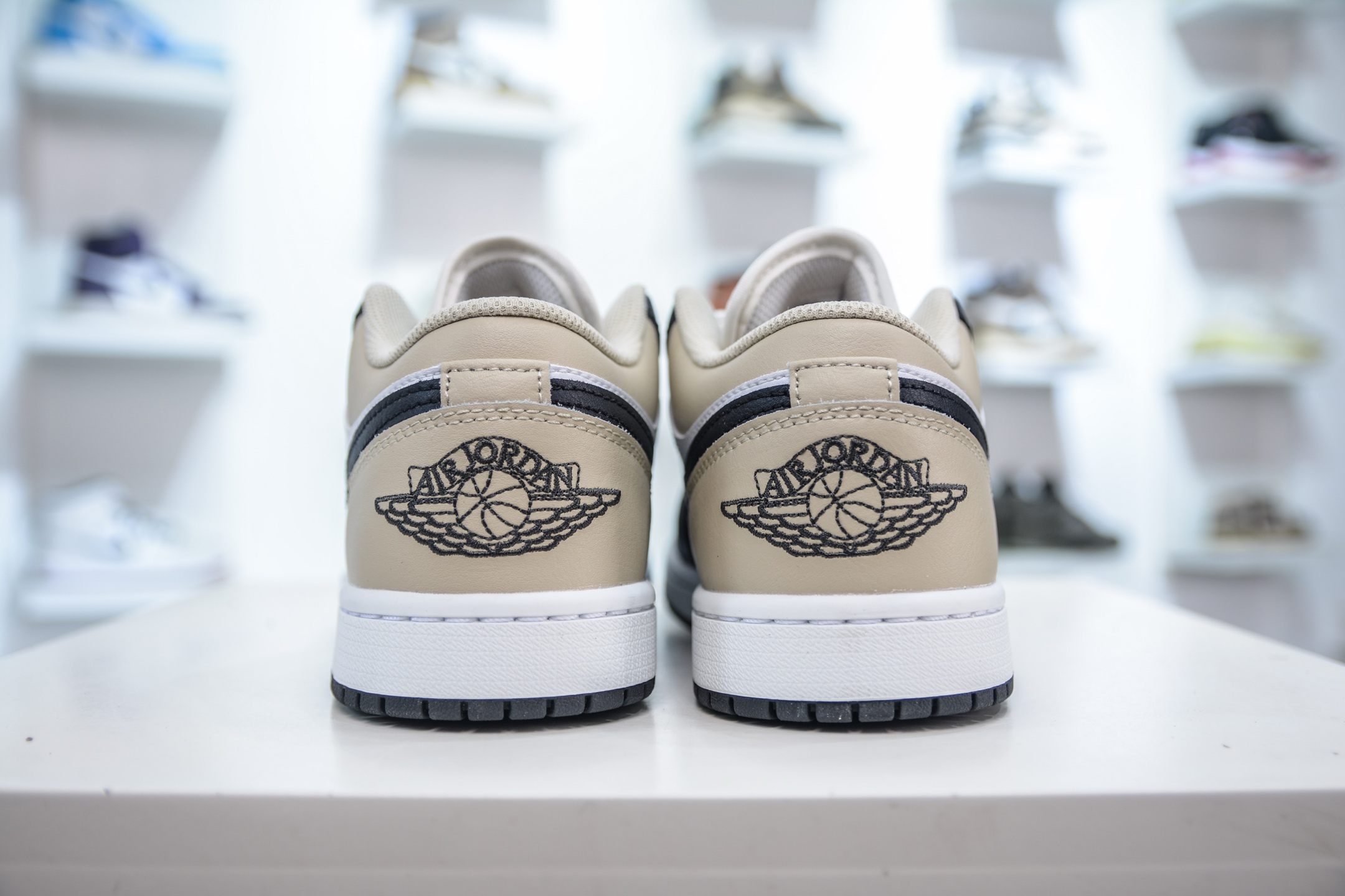 Air Jordan 1 Low White Black Sesame - Iconic Style, Unmatched Comfort 2 i1747329253465 4911 0 1