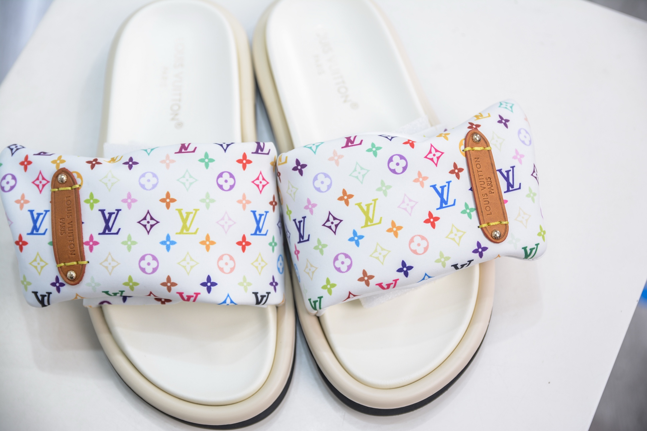 Louis Vuitton Monogram Multicolor Leather Flat Mule Sandal Slides for Women 9 i1747329348197 291 0 8