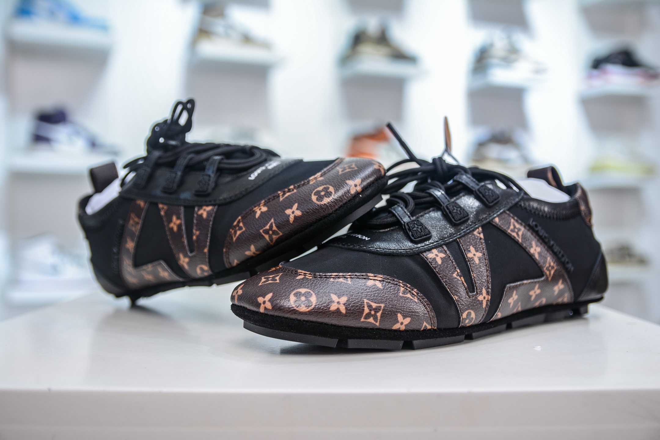 380 LOUIS VUITTON lv Sneakerina 2025早春发布新款德训鞋芭蕾舞鞋